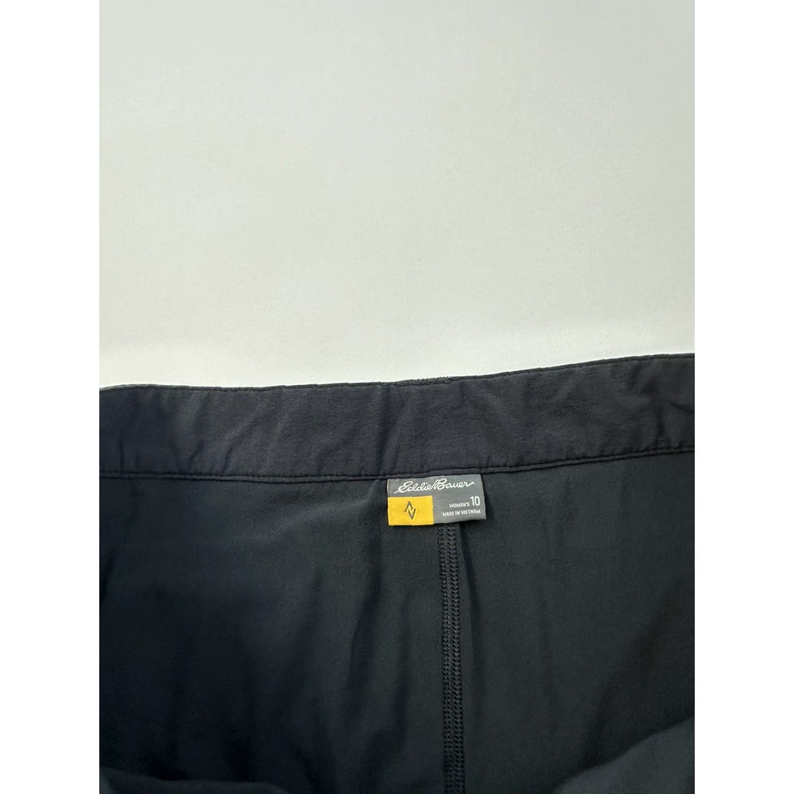 Eddie Bauer Eddie Bauer Skirt Women’s 10 Black Skirt Athletic Activewear Tennis Golf Hiking Recreational Mens/Womens Size 32" / US 10 / IT 46 - 5 Thumbnail
