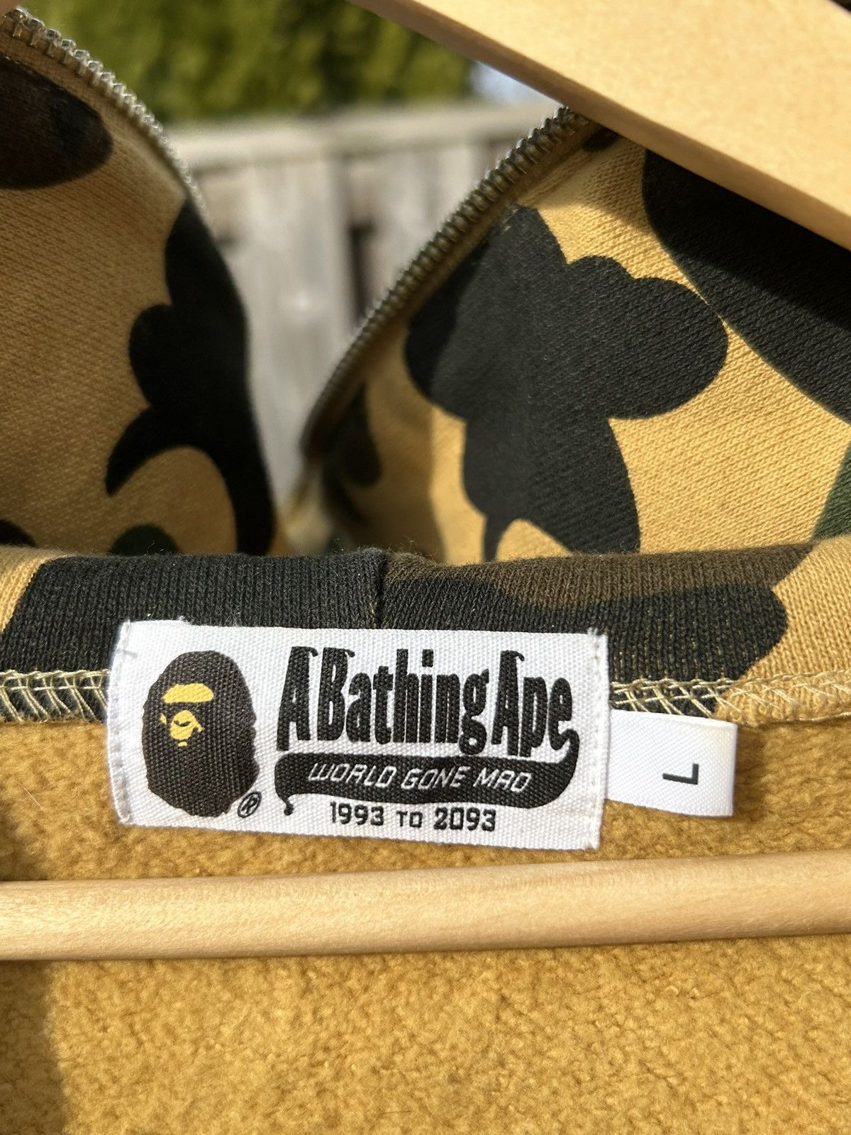 Bape Bape 1st Camo Shark Full Zip Hoodie Size US L / EU 52-54 / 3 - 13 Thumbnail