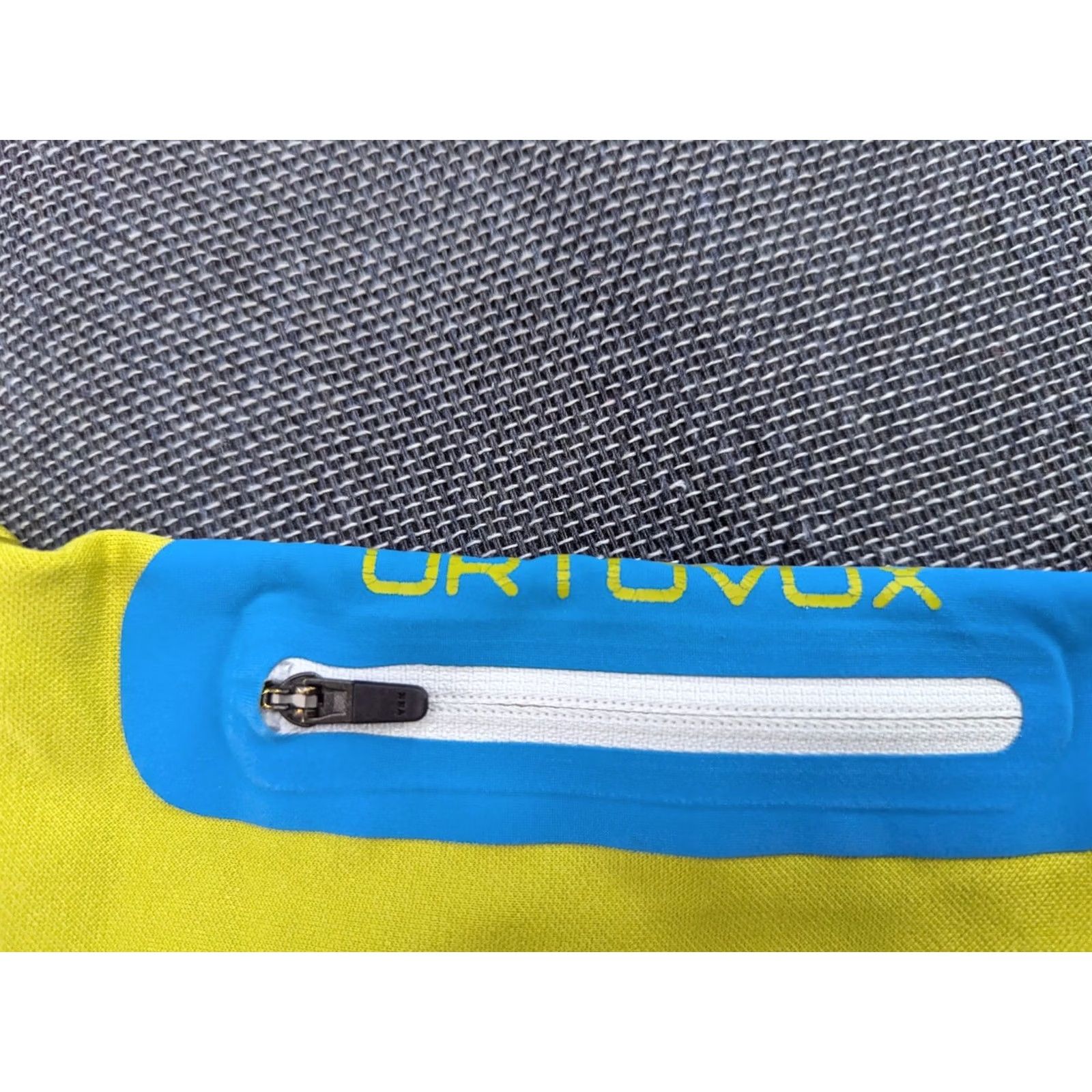 ORTOVOX Ortovox Mens Hoodie Small Yellow Jacket Merino Wool Inside Outdoor Sweatshirt Hoodie Pullover Full Zip Mens XS? Size US S / EU 44-46 / 1 - 4 Thumbnail