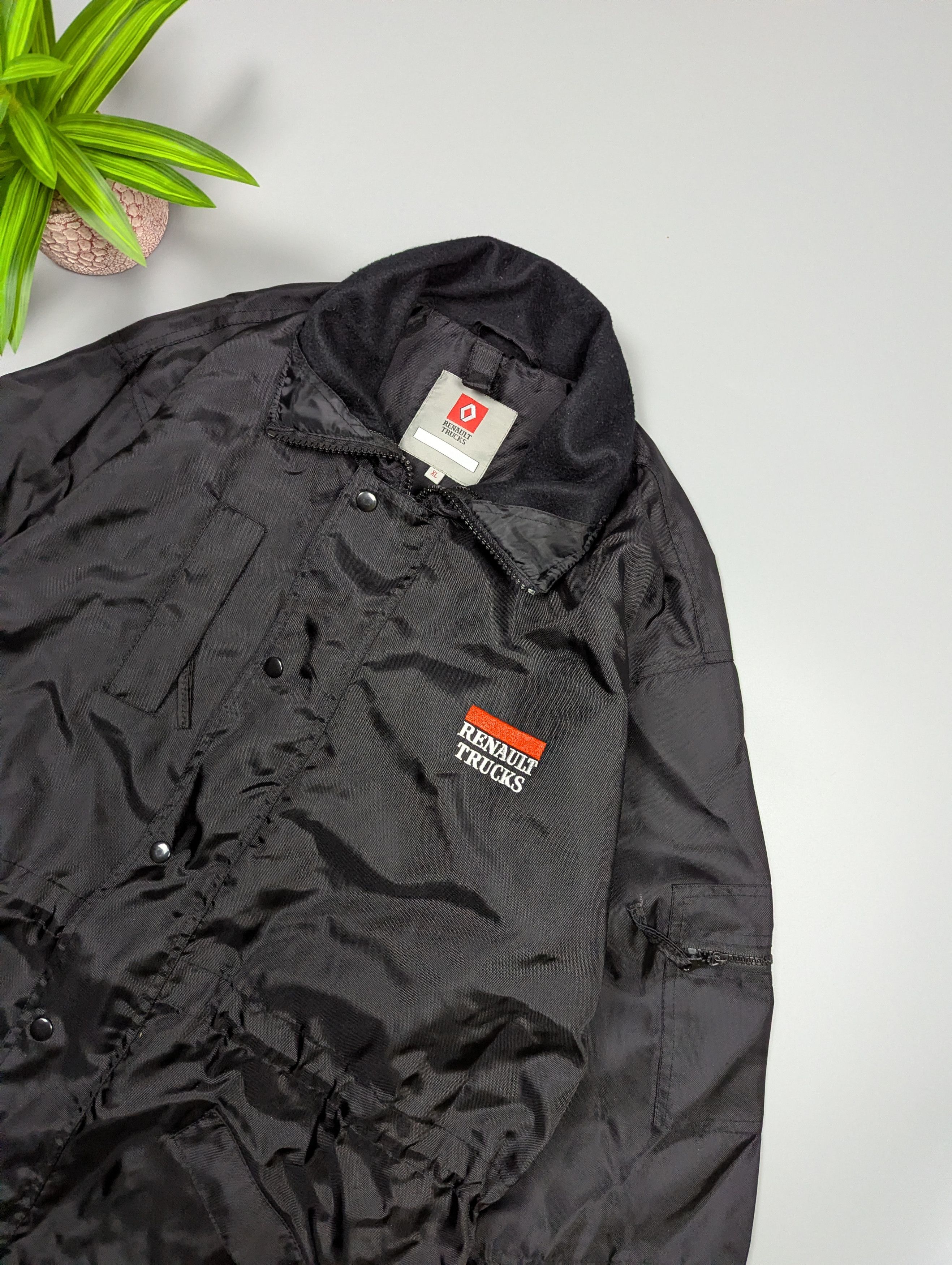 Vintage Renault Trucks Lightweight Windbreaker Jacket Black Size XL Size US XL / EU 56 / 4 - 4 Thumbnail