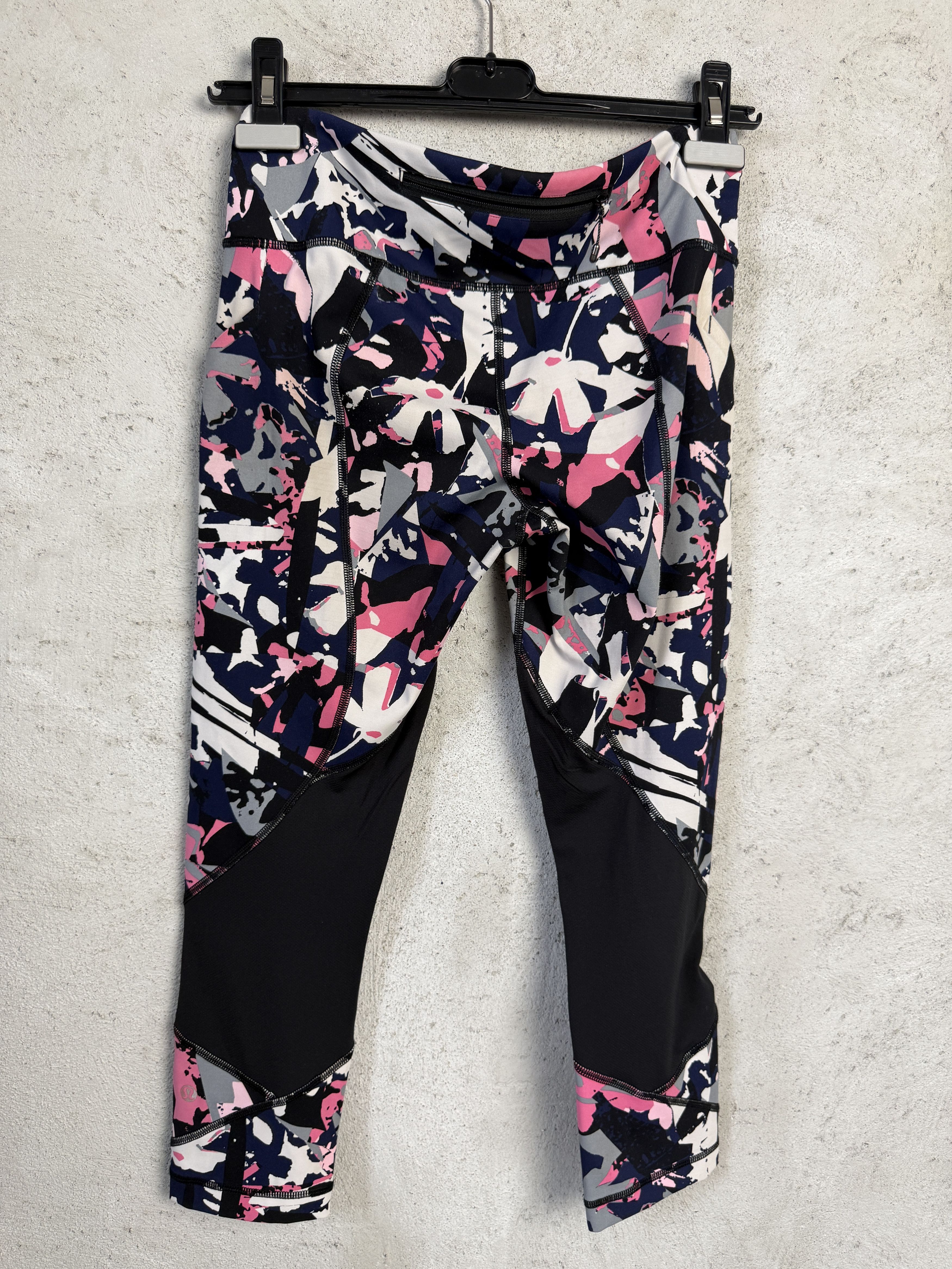 Lululemon Lululemon multicolor 7/8 leggings sport pilates gym yoga Size 28" / US 6 / IT 42 - 1 Thumbnail