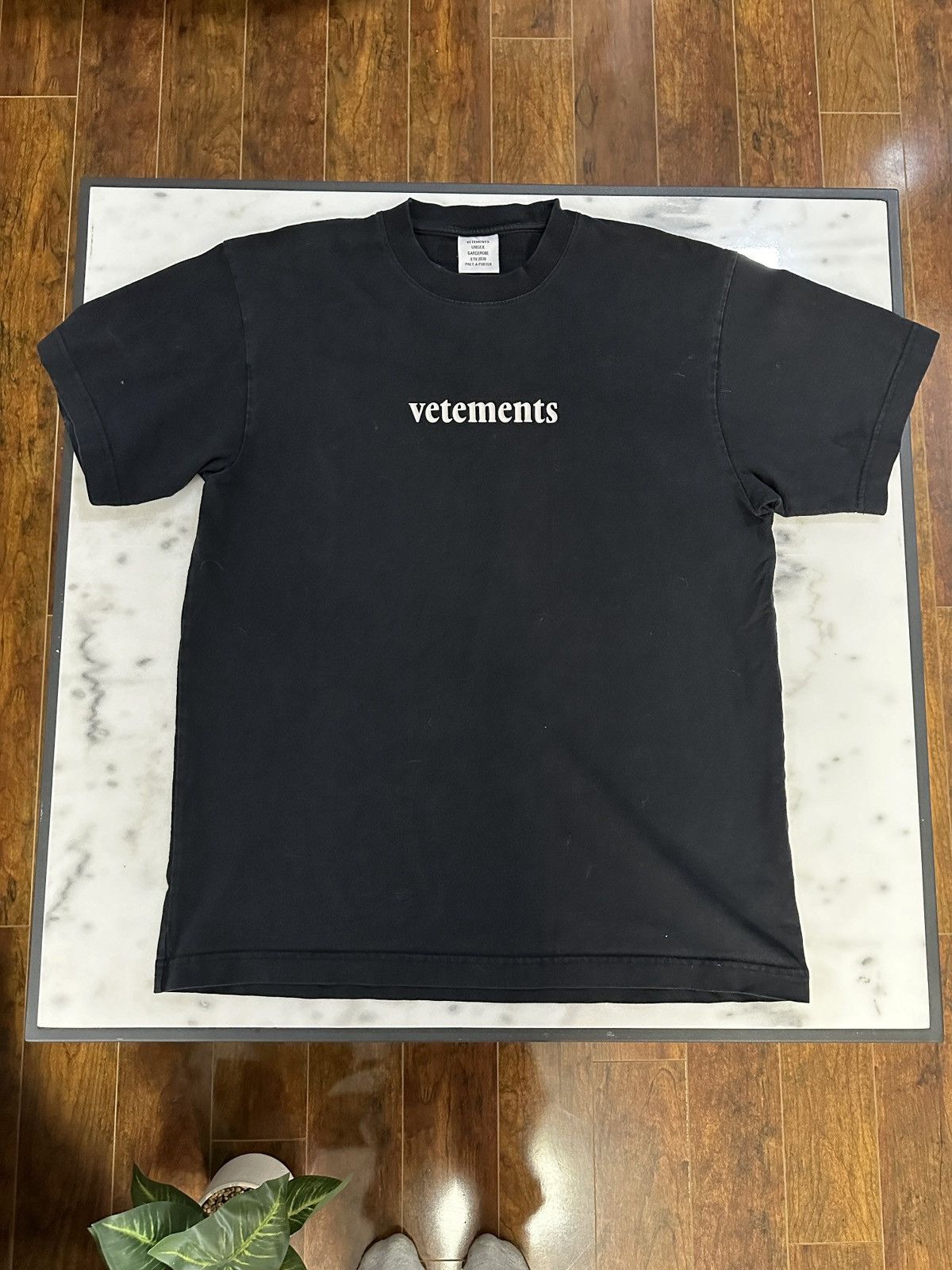 Vetements Vetements oversized Logo T-Shirt Size US M / EU 48-50 / 2 - 3 Thumbnail
