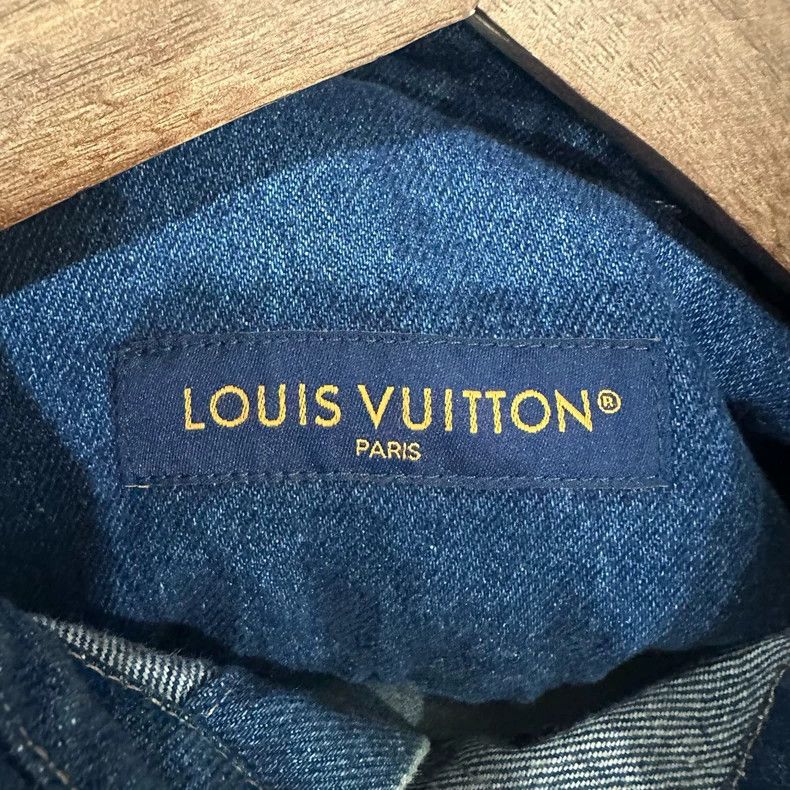 Louis Vuitton Louis Vuitton Logo Badge Lapel Single Breasted Long Sleeve Size US XL / EU 56 / 4 - 4 Thumbnail