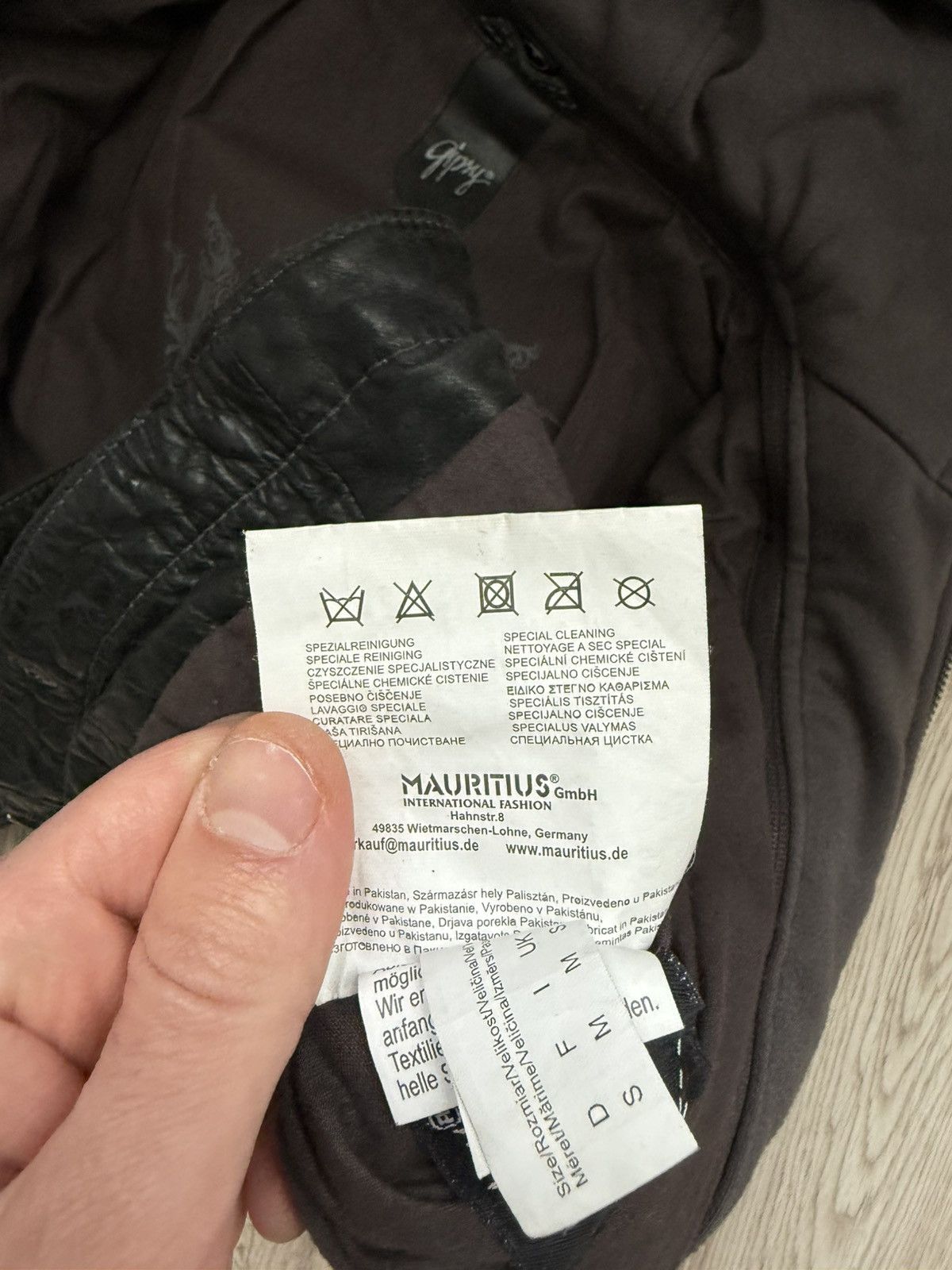 Gypsy Gipsy Leather Biker Jacket with Inner Hoodie Layer – Size S Size S / US 4 / IT 40 - 24 Thumbnail
