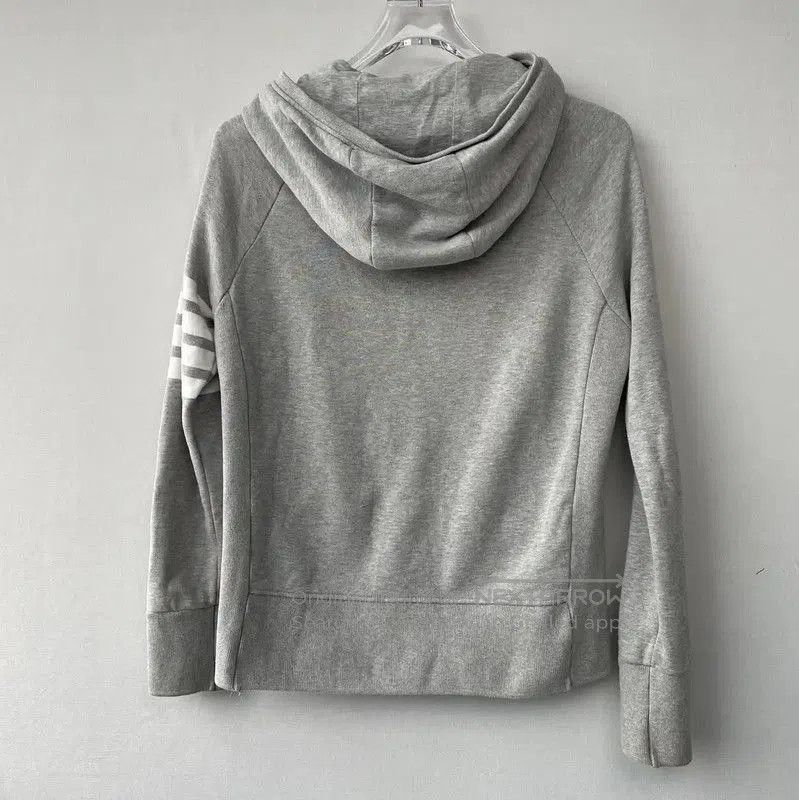 Thom Browne Thom Browne Gray Zip-Up Hoodie for Men . Size US M / EU 48-50 / 2 - 2 Thumbnail