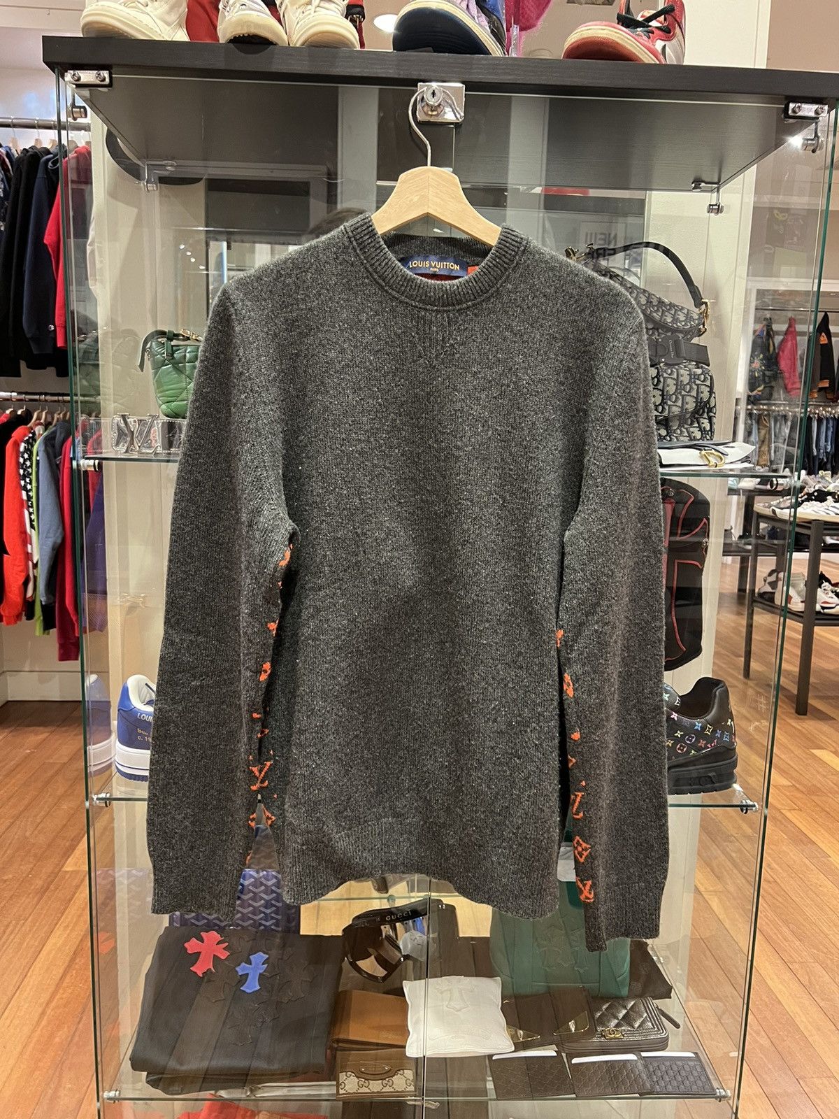 Louis Vuitton Louis Vuitton Cashmere Knit Monogram Sweater Size US M / EU 48-50 / 2 - 3 Thumbnail