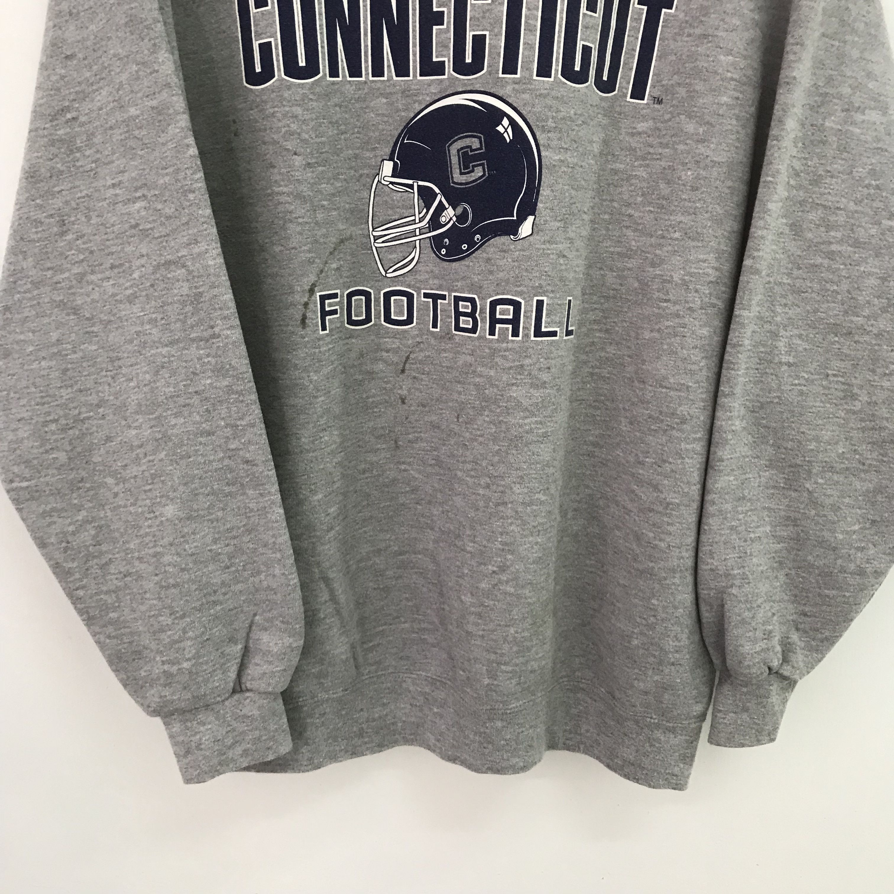 NCAA Vintage 90's University Of Connecticut Ncaa - 514 Size US XL / EU 56 / 4 - 5 Thumbnail