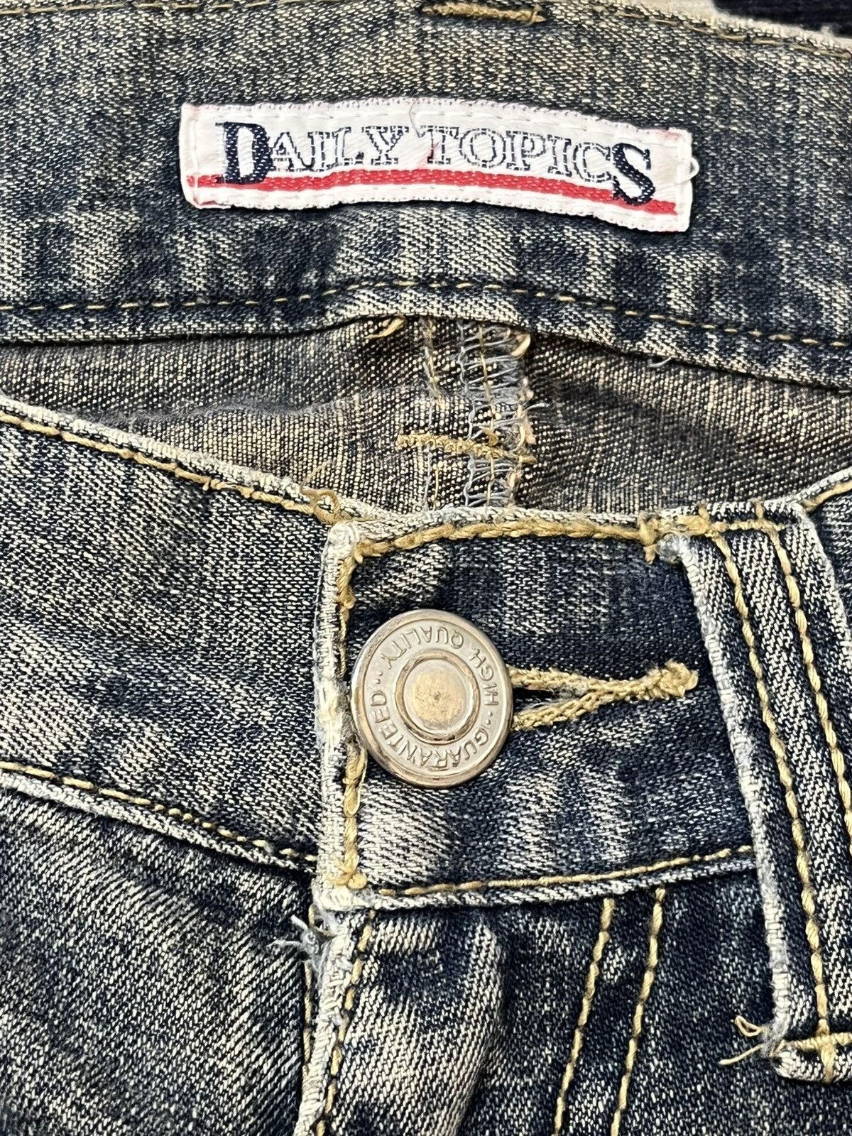 Japanese Brand Vintage Daily Topics Grunge Distressed Denim Size US 30 / EU 46 - 7 Thumbnail