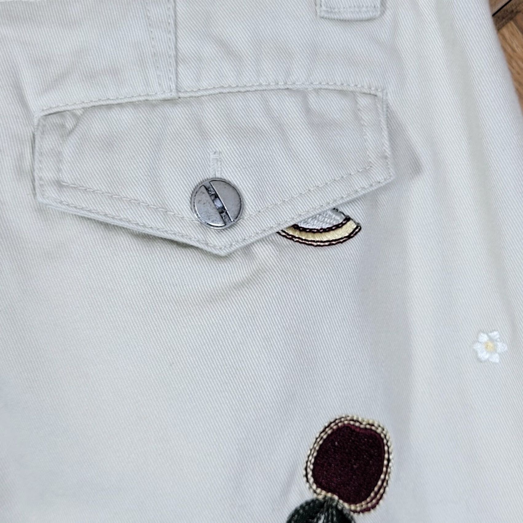 Vintage Christopher Banks Womens Mini Skirt Embroidered Beige Size 14 Front Zip Mid Rise Casual Cute 14 Womens Skirt Size 36" / US 14 / IT 50 - 6 Thumbnail