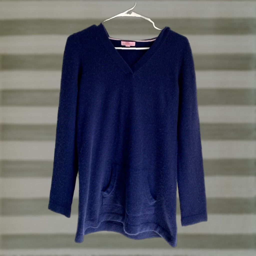 Lilly Pulitzer VINTAGE Lilly Pulitzer Women's Cashmere Hooded Pullover Sweater Navy S Size S / US 4 / IT 40 - 1 Thumbnail