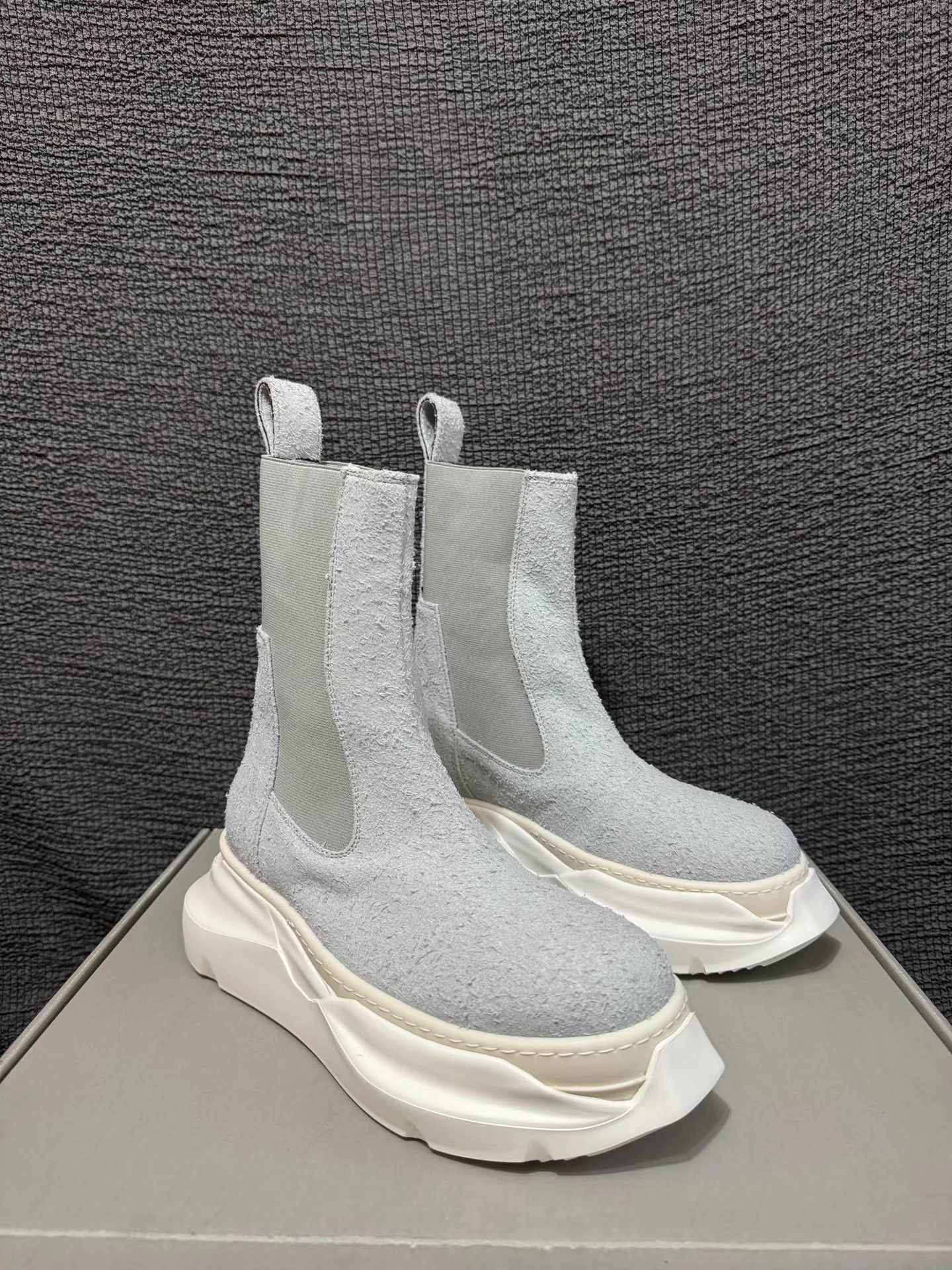 Rick Owens Rick Owens 23FW platform tank sole Chelsea boots. Size US 6.5 / IT 36.5 - 6 Thumbnail