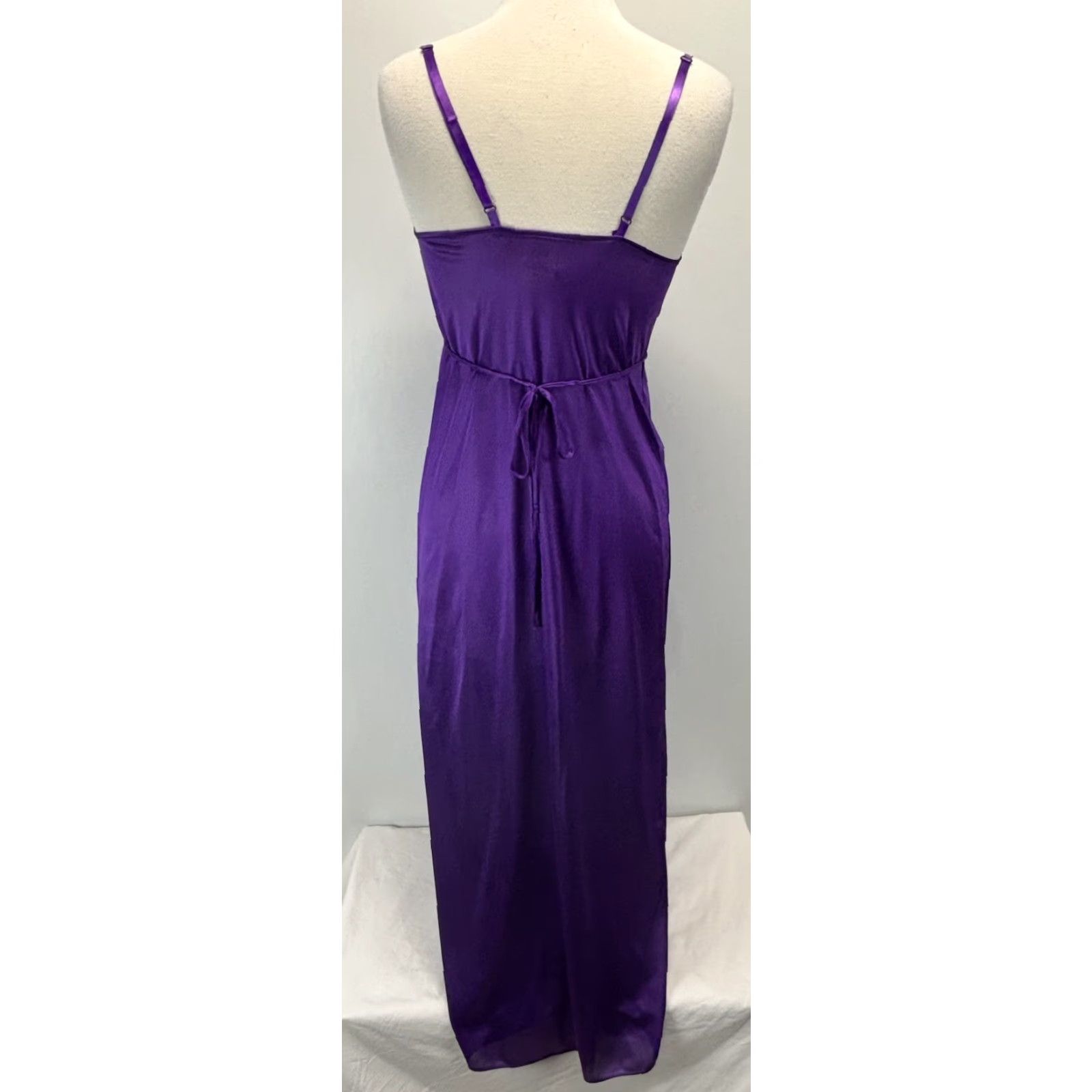 Undercover Vtg Undercover Wear Nylon Nightgown Sz Petite (small) Women’s Purple Made In USA Size ONE SIZE - 3 Thumbnail