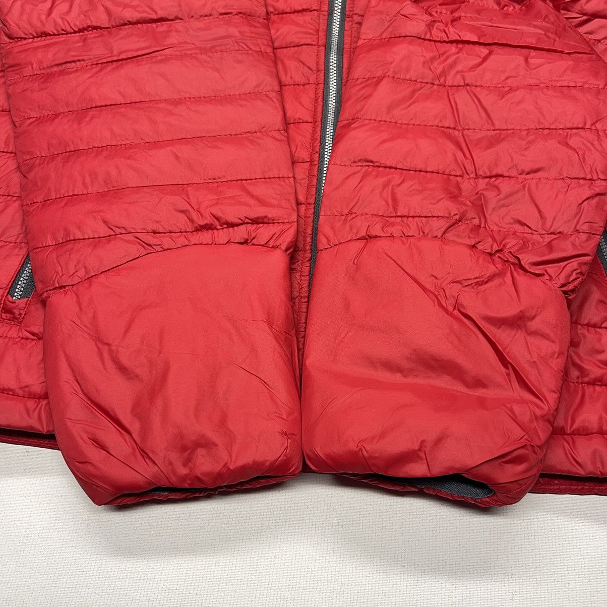 Japanese Brand NEW Toyota Jacket Red Puffer Full Zip Coat Olympics Promo Size US M / EU 48-50 / 2 - 11 Thumbnail