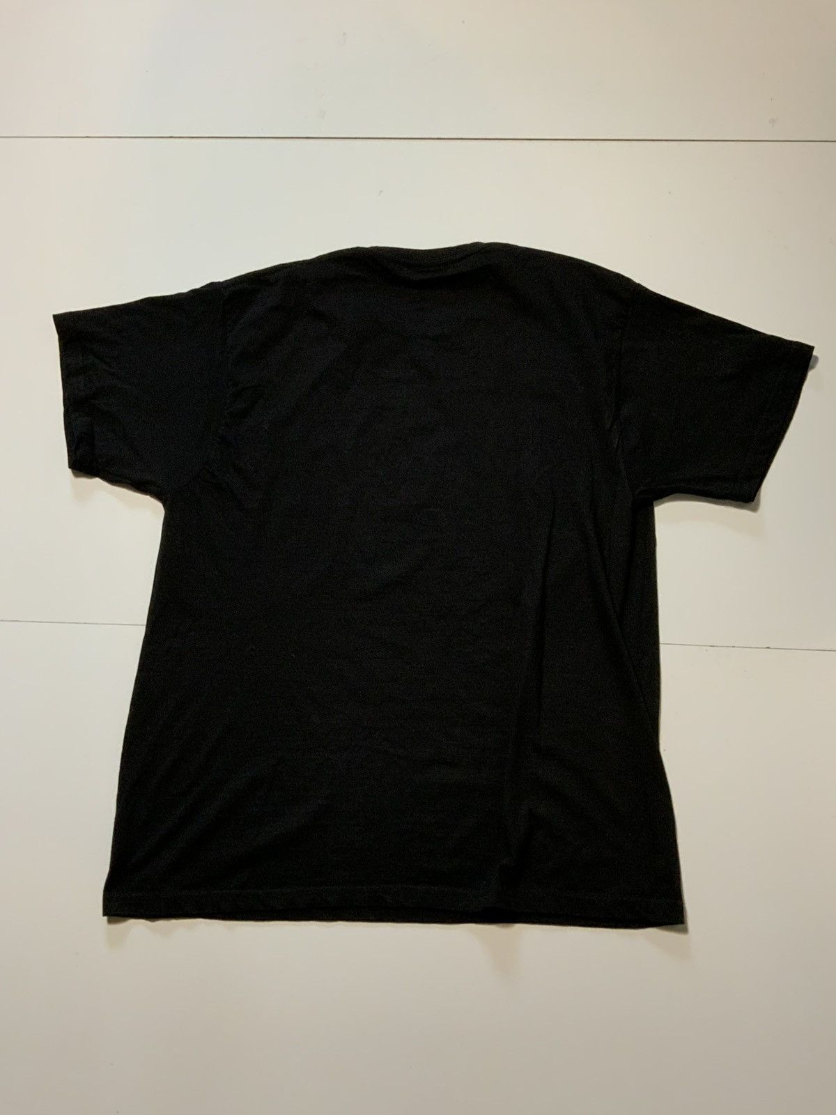 Band Tees Weezer Blue Album Music Rock Band Black Crewneck T-Shirt Size US M / EU 48-50 / 2 - 3 Thumbnail