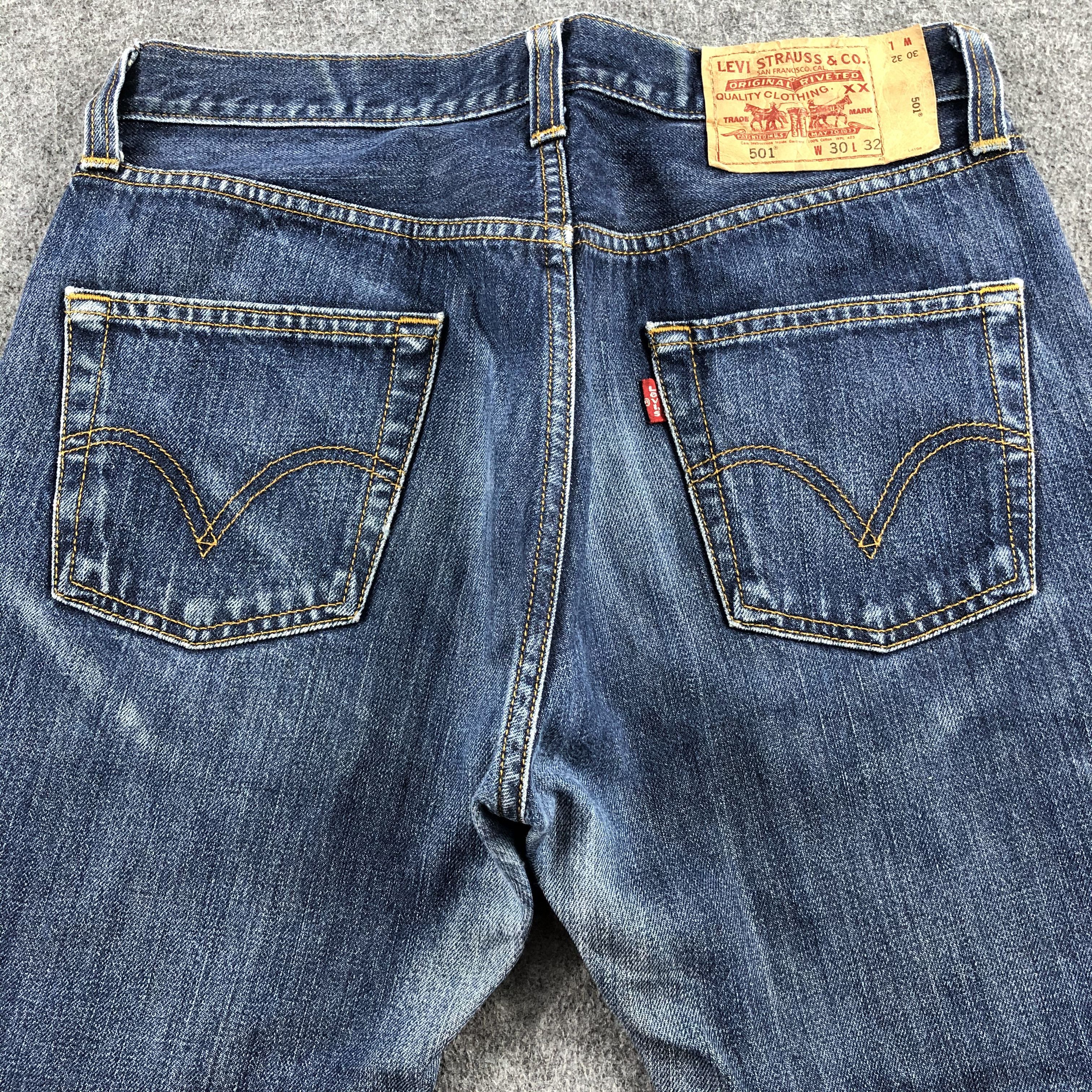 Levi's Vintage Blue Wash Levis 501 Jeans-J1904 Size US 31 - 4 Thumbnail