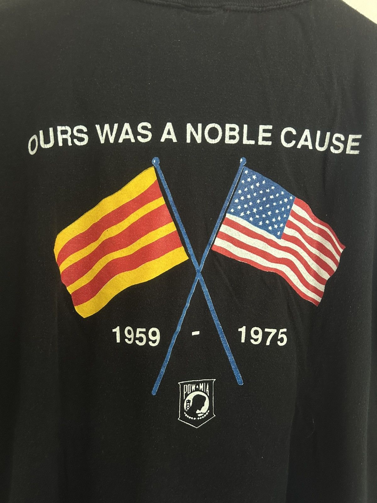 Vintage Vintage Saigon Lives In The Hearts Of Those That Served Tee Size US L / EU 52-54 / 3 - 4 Thumbnail