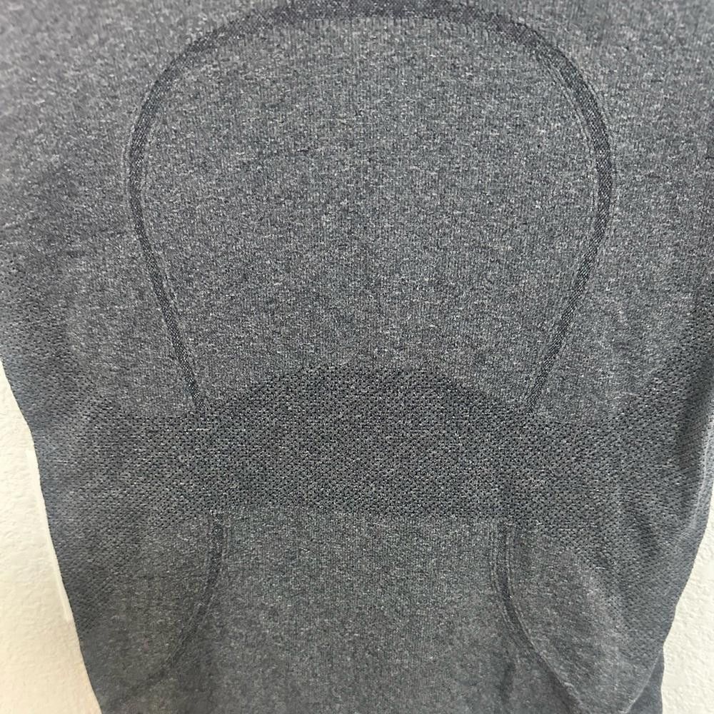 Lululemon Lululemon Swiftly Tech Short Sleeve Tee Heathered Black 6 Size M / US 6-8 / IT 42-44 - 4 Thumbnail