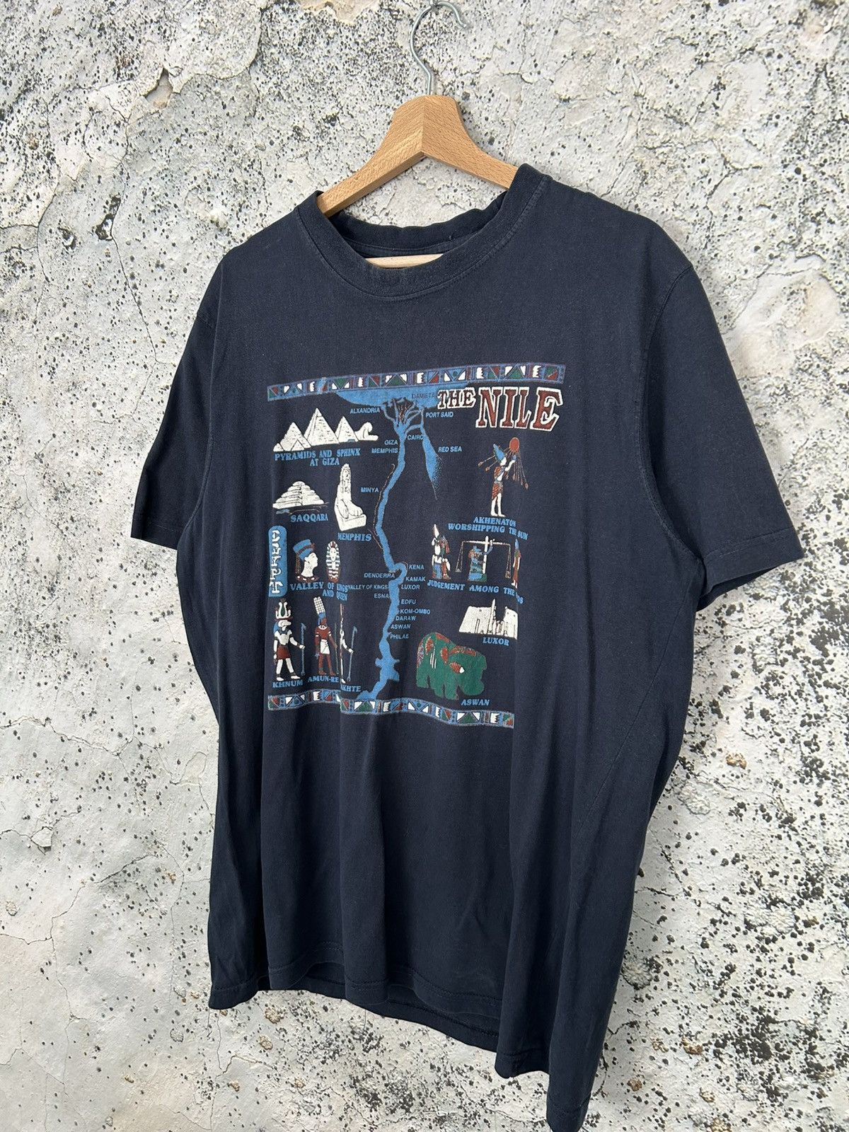 Vintage Vintage Egypt Graphic Tee Boxy Fit Skate Tourist Grunge Punk Size US L / EU 52-54 / 3 - 2 Thumbnail