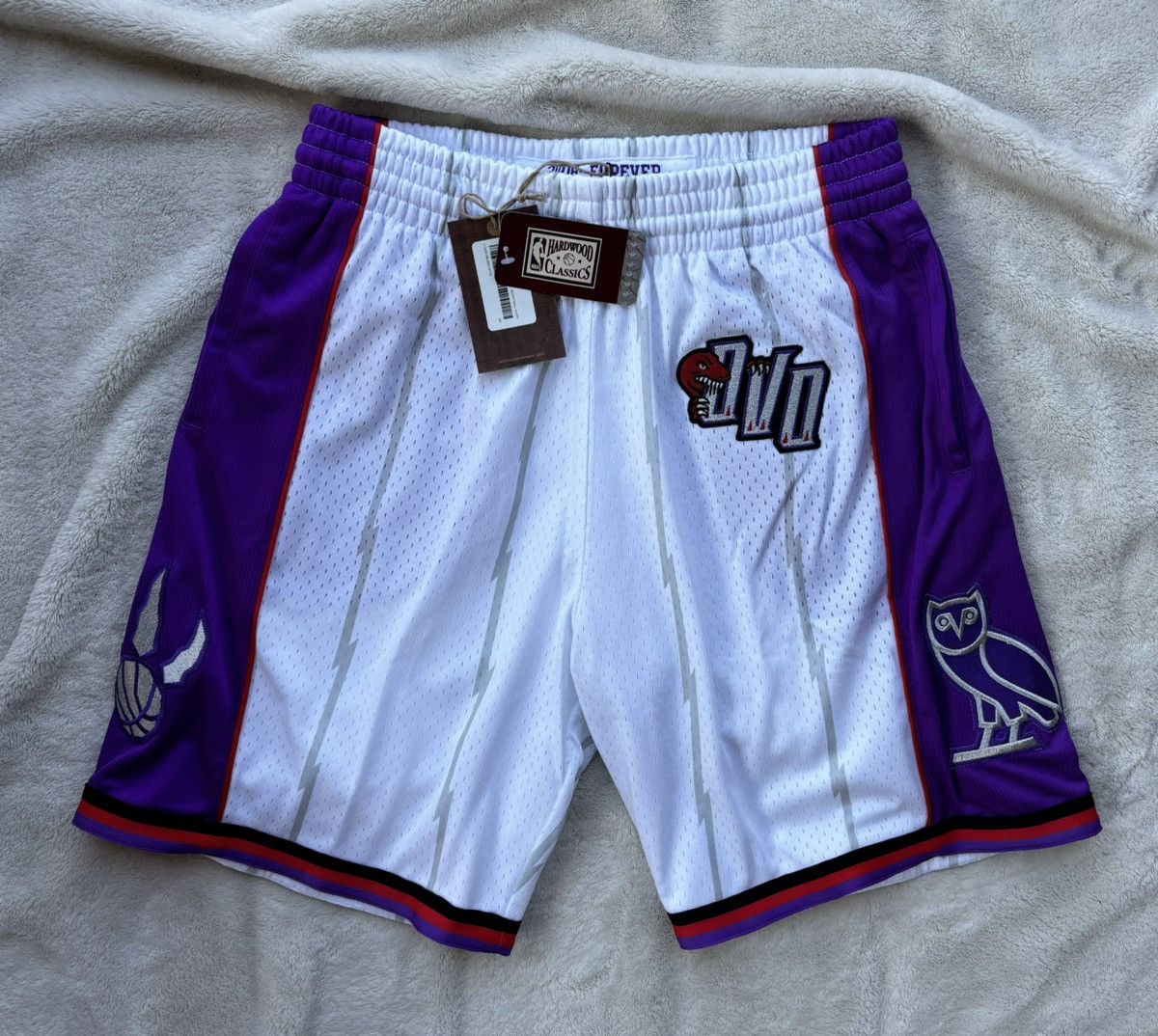 OVO x Mitchell Ness x Raptors Shorts Rare Shorts