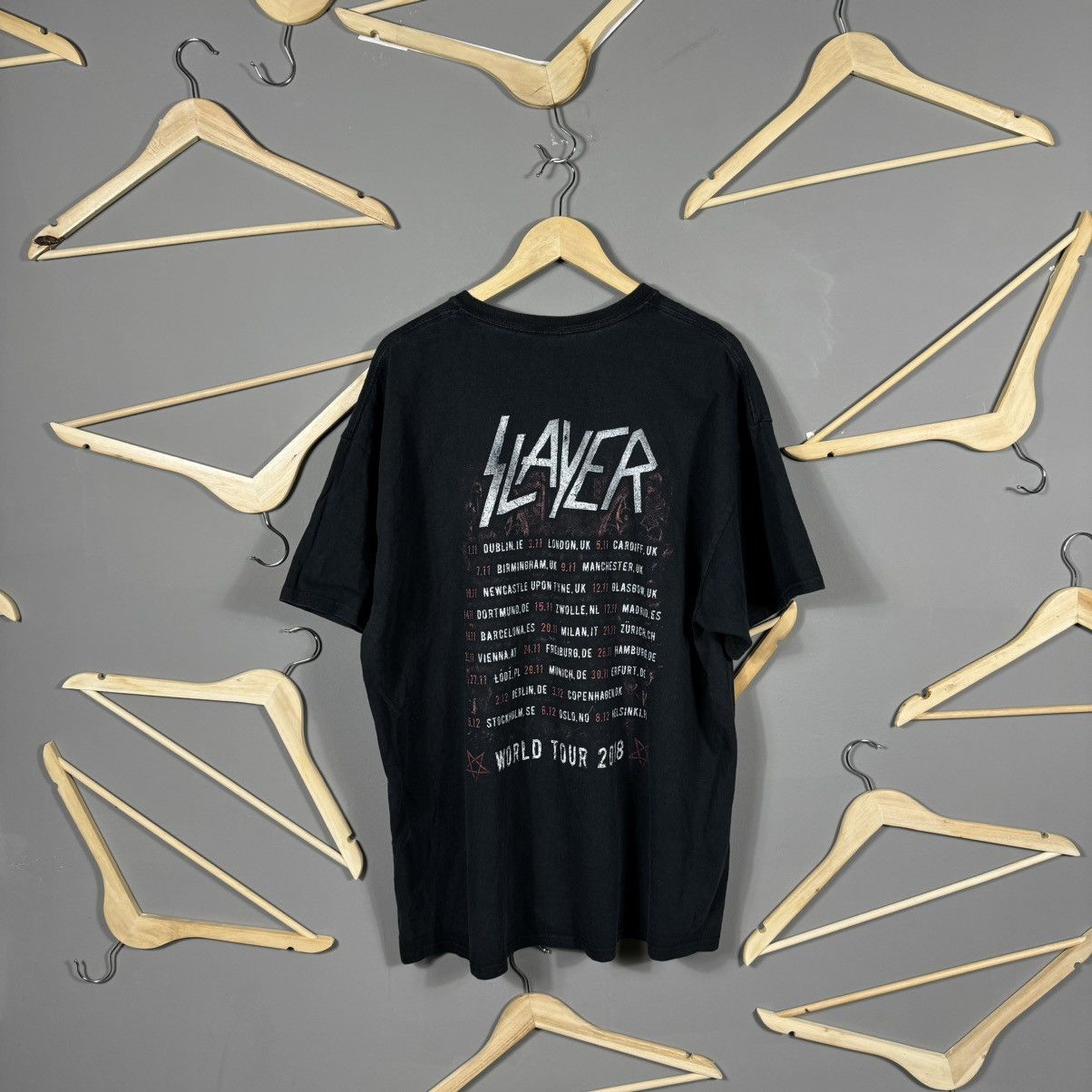 Band Tees Slayer 2018 World Tour Rare T-shirt Size US XXL / EU 58 / 5 - 2 Thumbnail