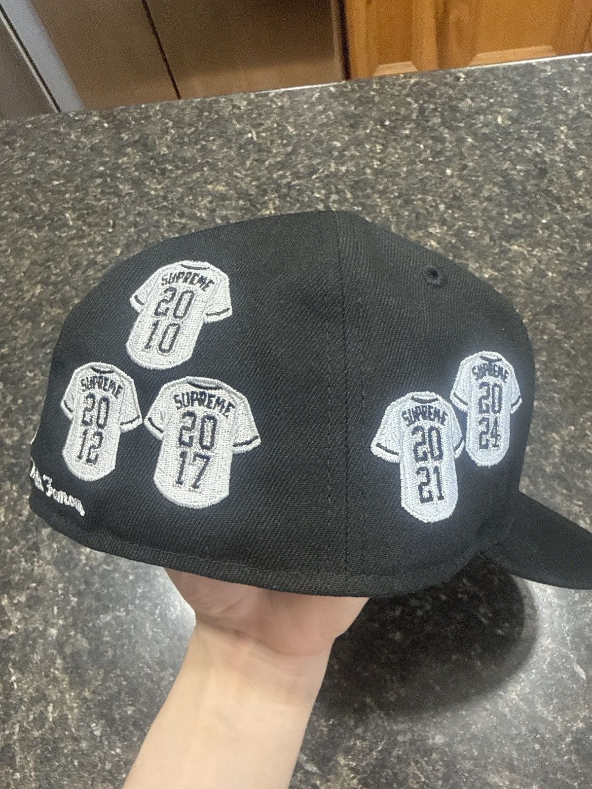 MLB × New Era × Supreme Supreme Jerseys Box Logo New Era Fitted Hat Size ONE SIZE - 7 Thumbnail