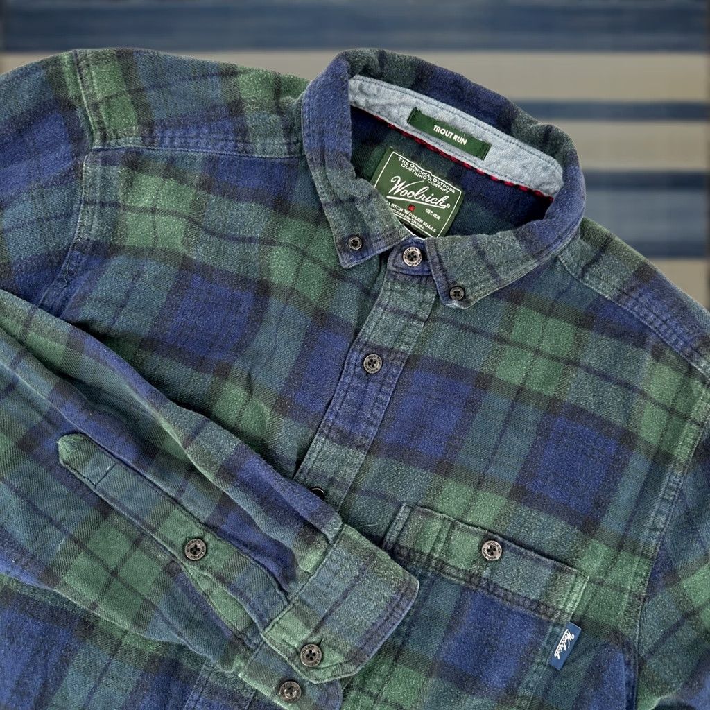 Vintage Woolrich Plaid Flannel Button Down Shirt Men XL Outdoor Woolrich Trout Run Button-Up Long Sleeve Casual Breathable Pockets Fall Winter Size US XL / EU 56 / 4 - 1 Thumbnail