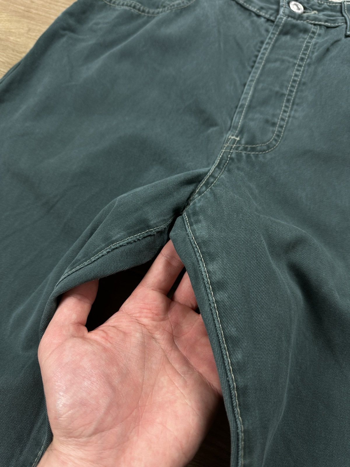Levi's × Vintage Vintage 90s Levi's 401 Distressed Jeans Size US 32 / EU 48 - 16 Thumbnail