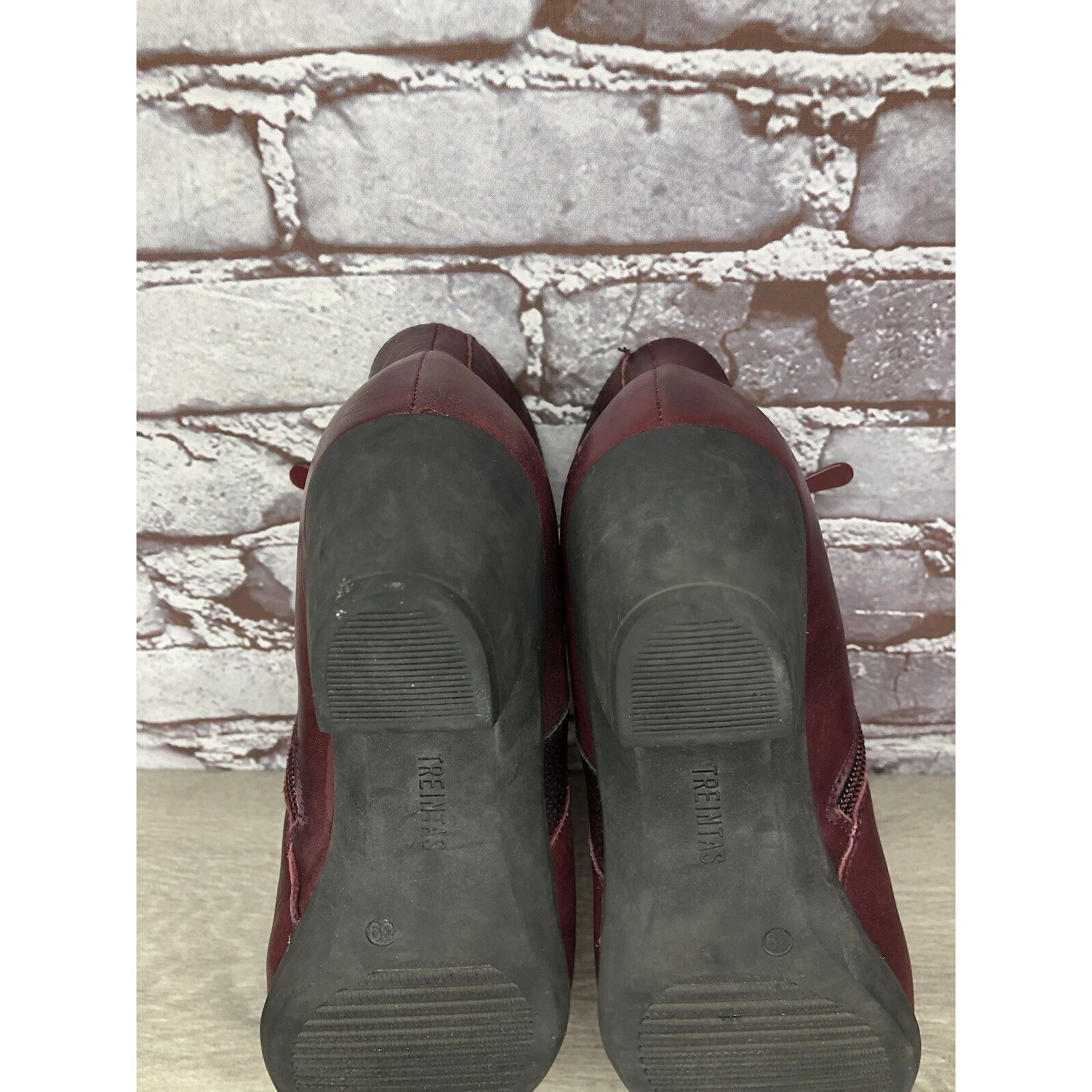 Other Treintas Burgundy Leather Pebble Ankle Side Zip Heel Boots W Size US 8.5 / IT 38.5 - 7 Thumbnail