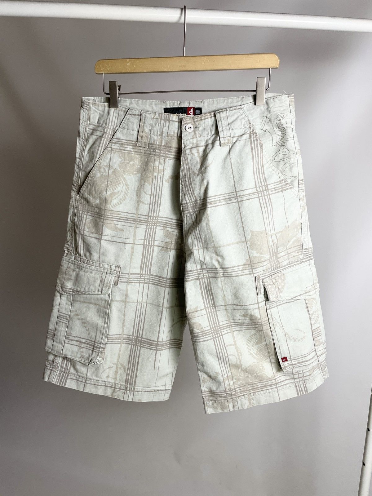 Other VINTAGE 👽 Quiksilver Flower Printed Cargo surfing Shorts Size US 30 / EU 46 - 2 Thumbnail