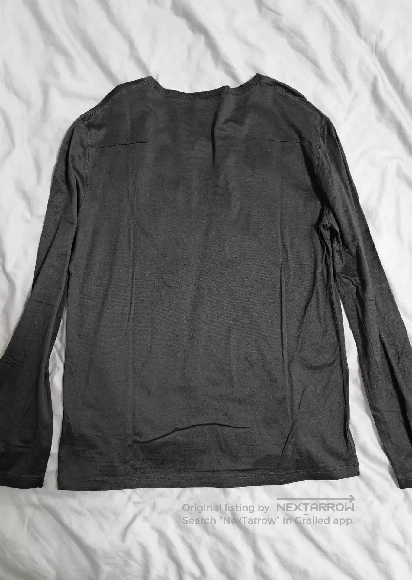 Dior Black Long Sleeve V. Size US S / EU 44-46 / 1 - 2 Thumbnail