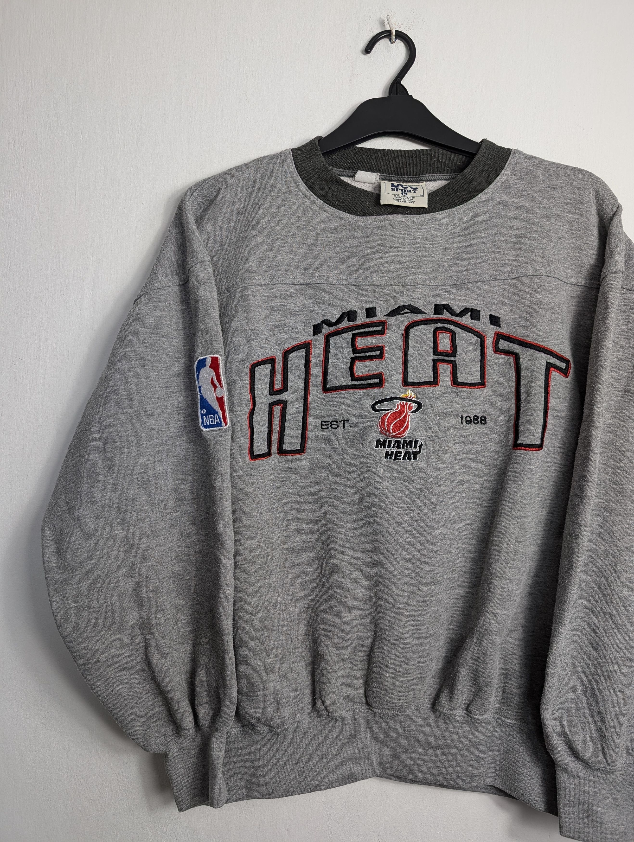 Lee Vintage Miami Heat Lee Sport Sweatshirt Boxy NBA Y2K Size US L / EU 52-54 / 3 - 2 Thumbnail