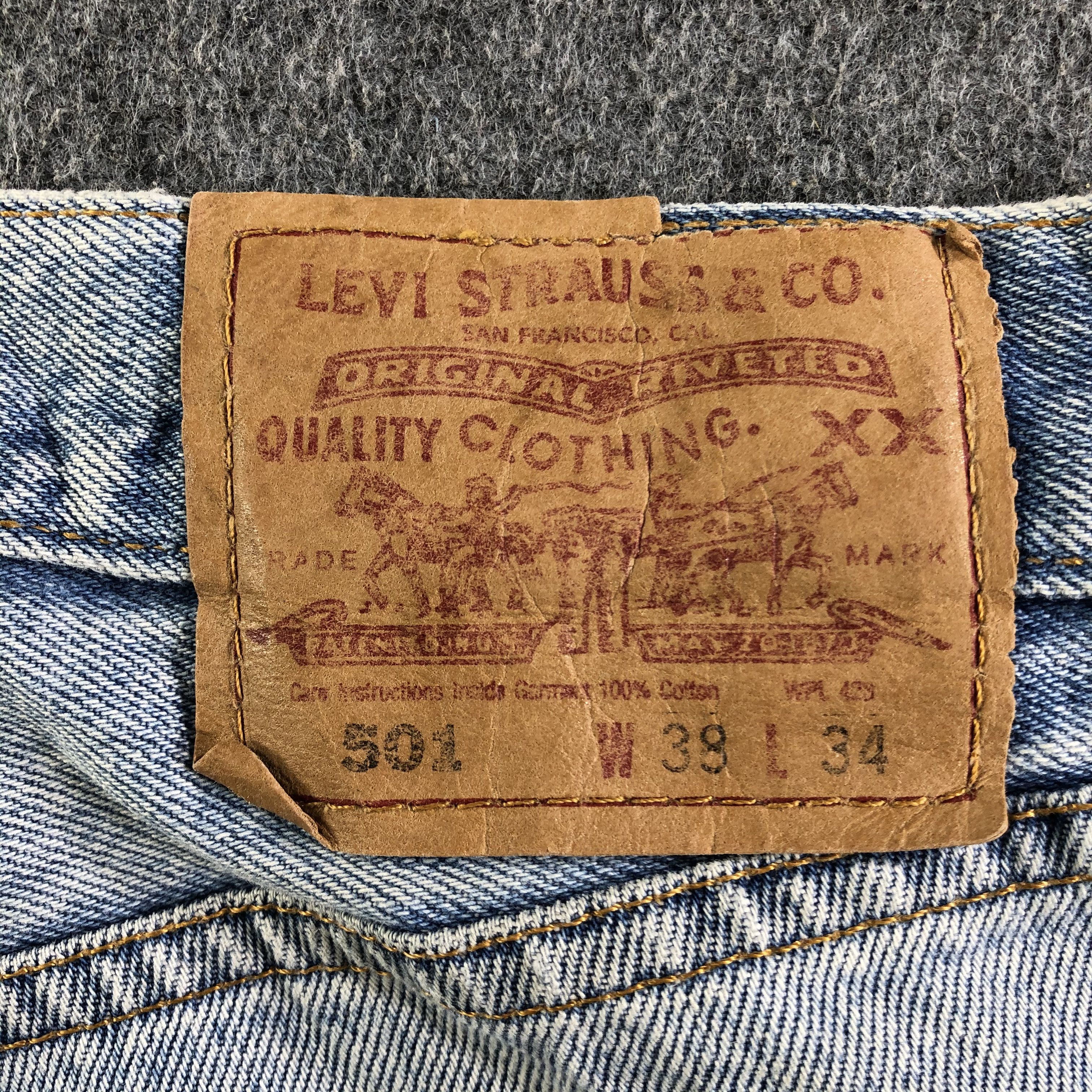 Levi's Vintage Light Wash Levis 501 Jeans-J4493 Size US 37 - 5 Thumbnail