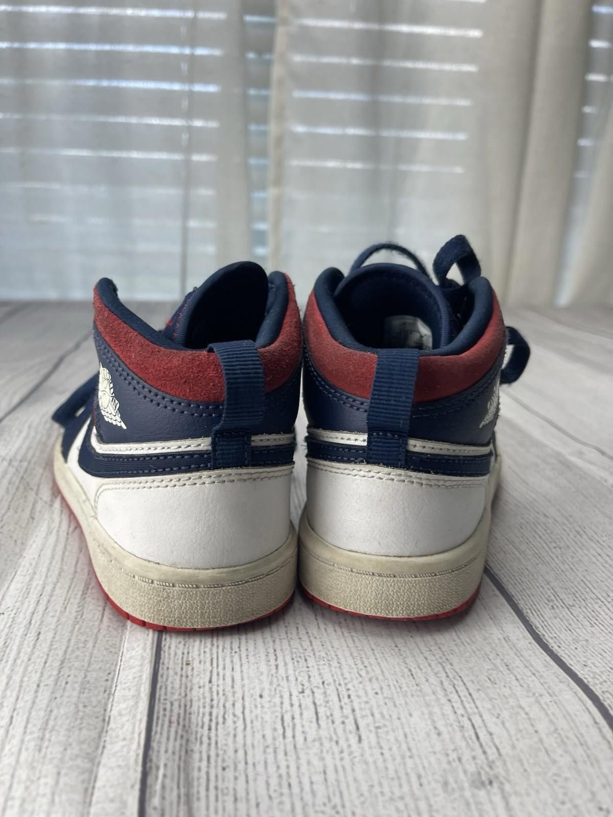 Nike Nike Air Jordan 1 Mid SE ‘Olympic’ Size 1Y Youth Size US 5 / EU 37 - 4 Thumbnail