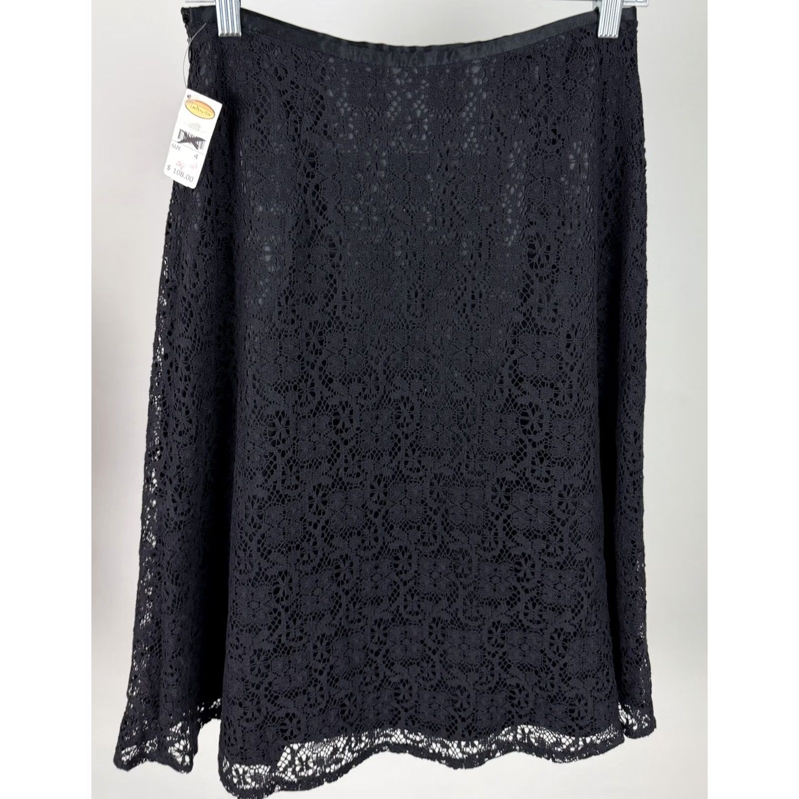 Talbots VINTAGE Talbots Skirt Womens 4 Midi Black Lace Satin Lining NWT 90s Bohemian Retro Gothic Size 27" / US 4 / IT 40 - 6 Thumbnail