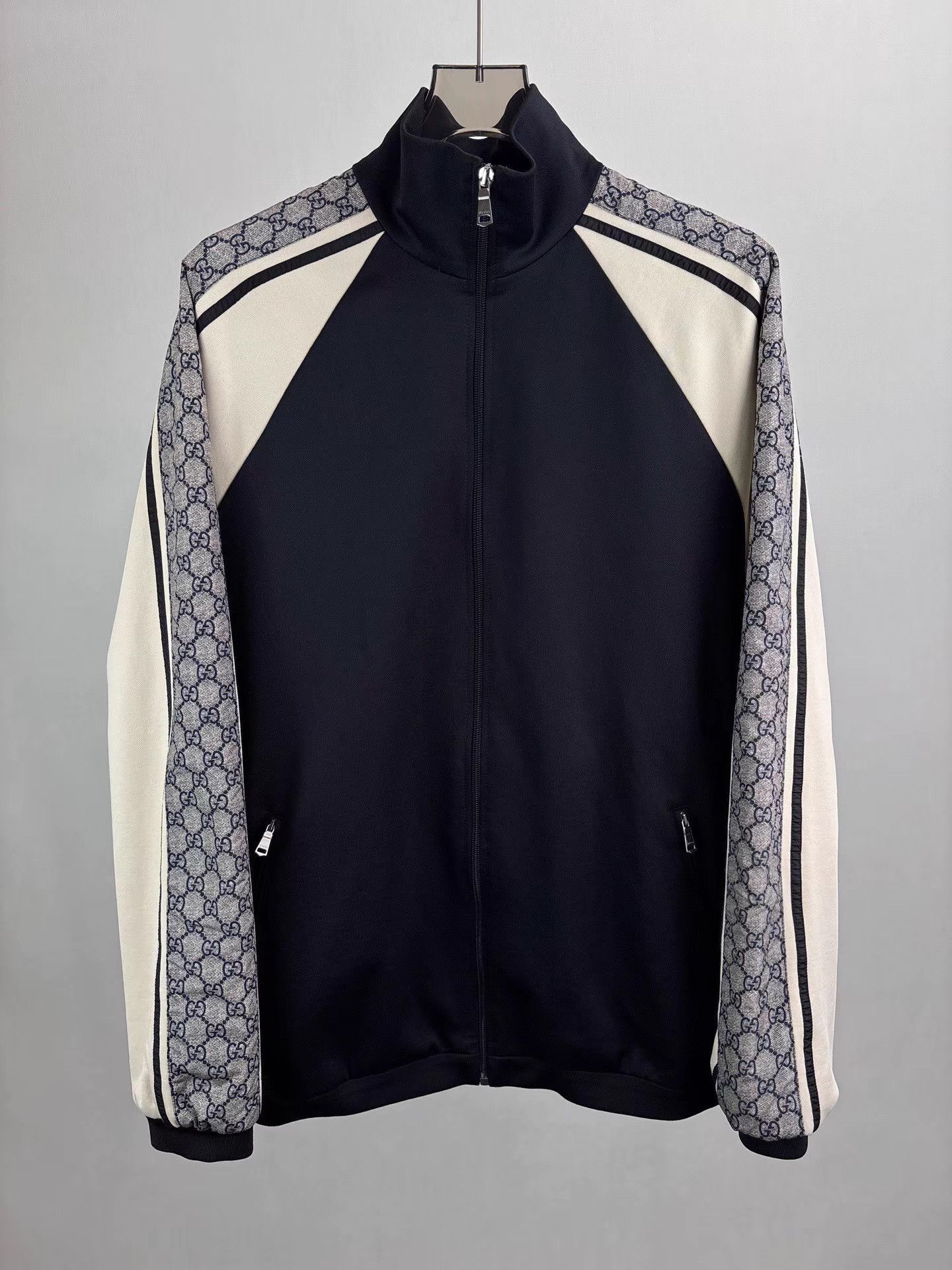 Gucci GUCCI Snake Pattern Zipper Jacket K1 Size US S / EU 44-46 / 1 - 1 Thumbnail