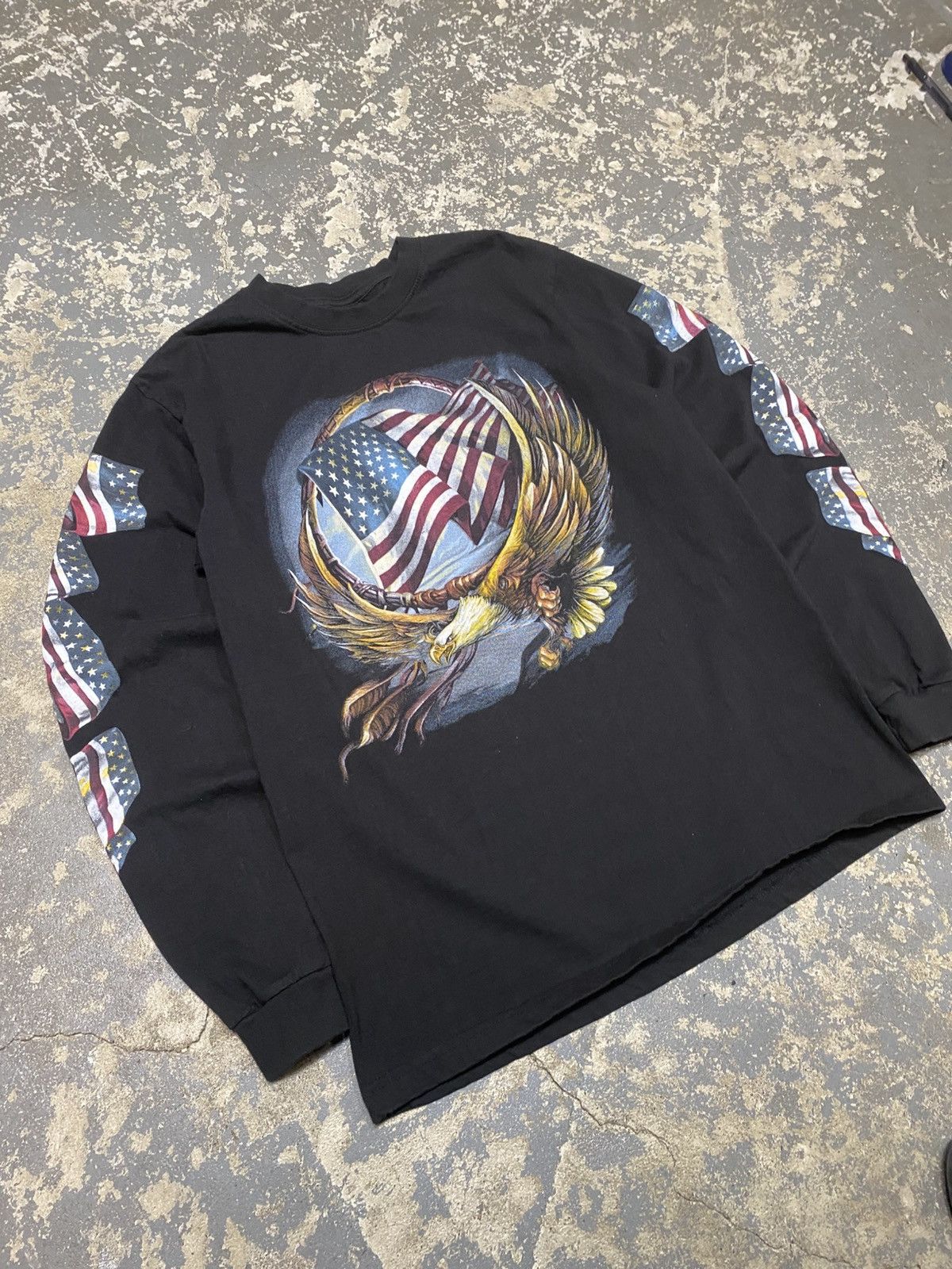 Vintage Vintage Eagle American Flag Long Sleeve Tshirt Size US M / EU 48-50 / 2 - 6 Thumbnail