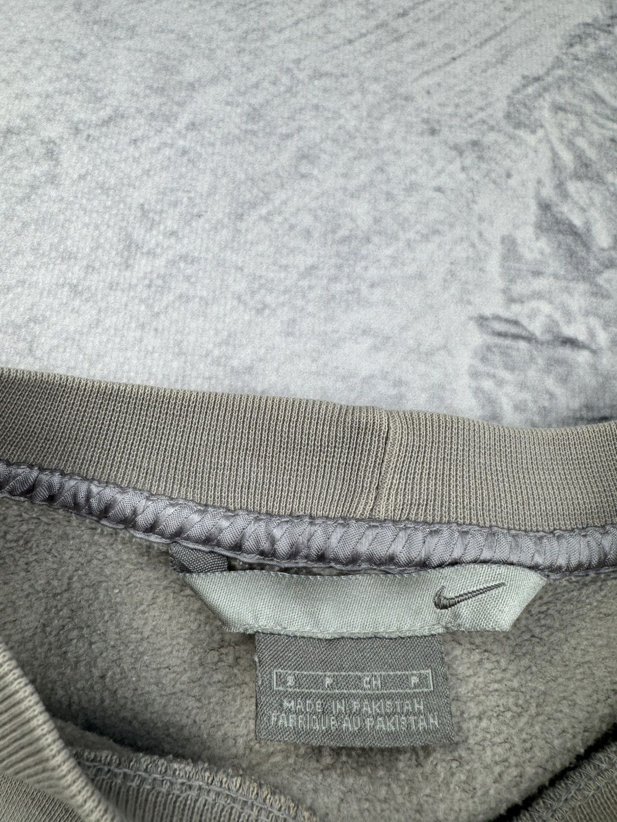 Nike × Vintage NIKE VINTAGE CENTER LOGO OVERSIZE BOXY SWEATSHIRT Size US S / EU 44-46 / 1 - 6 Thumbnail