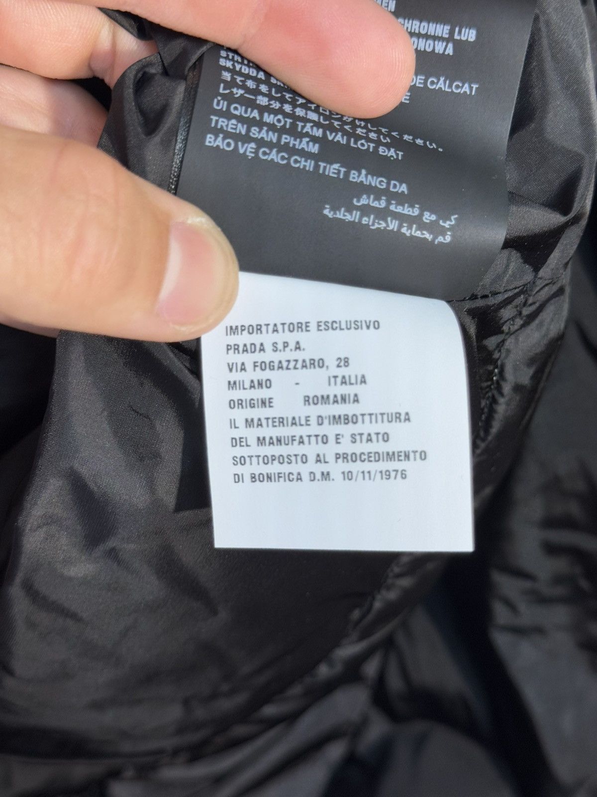 Prada Beige Prada corduroy vest Size US L / EU 52-54 / 3 - 9 Thumbnail