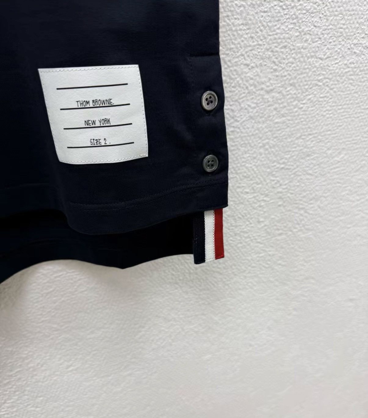 Thom Browne Thom Browne 100% Cotton Short Sleeve T-shirt J30 Size US S / EU 44-46 / 1 - 3 Thumbnail