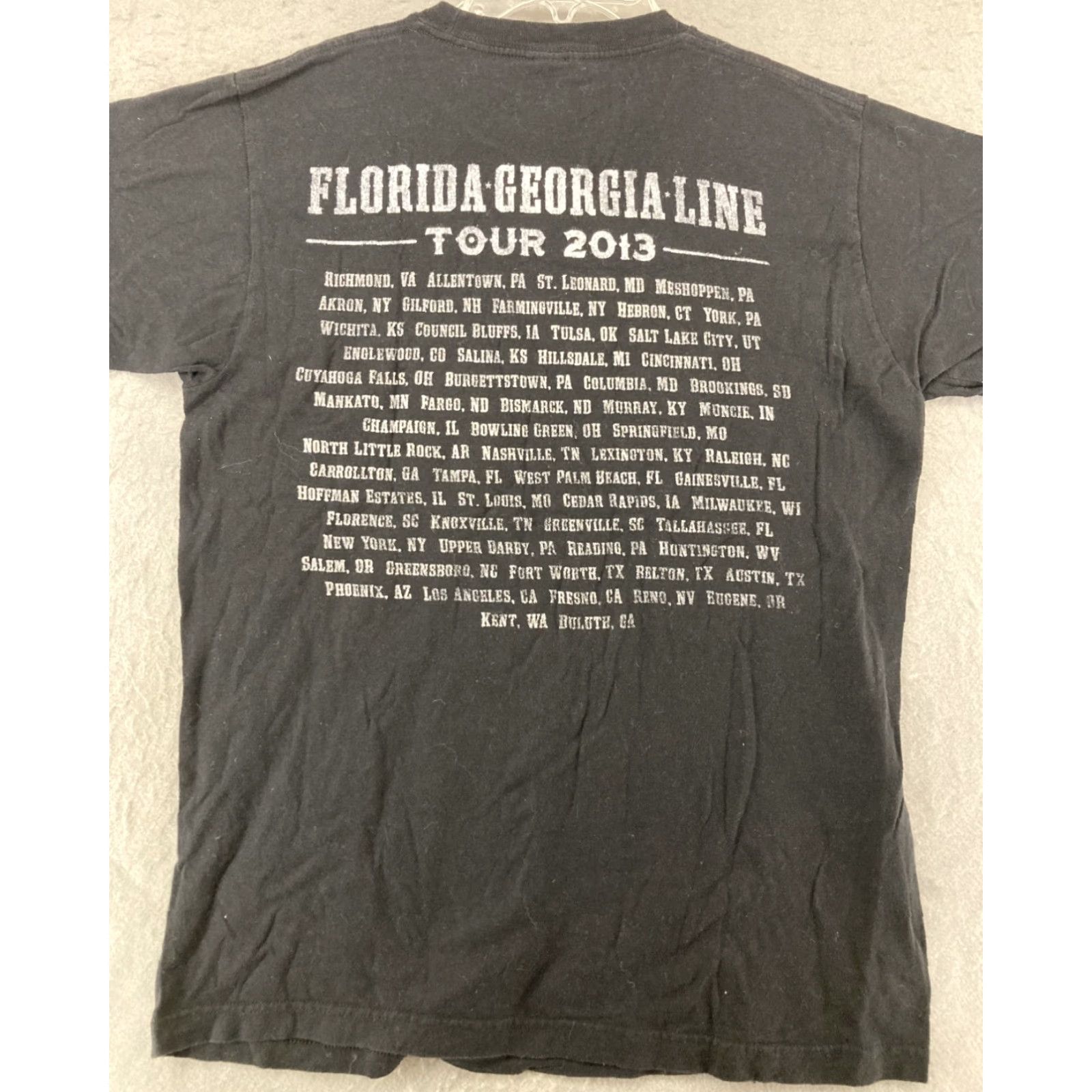Tultex Florida Georgia Line Concert Tour TShirt M - Black Cotton Tultex Unisex Adults Short Sleeve Crew Neck Vintage? No Size US M / EU 48-50 / 2 - 7 Thumbnail
