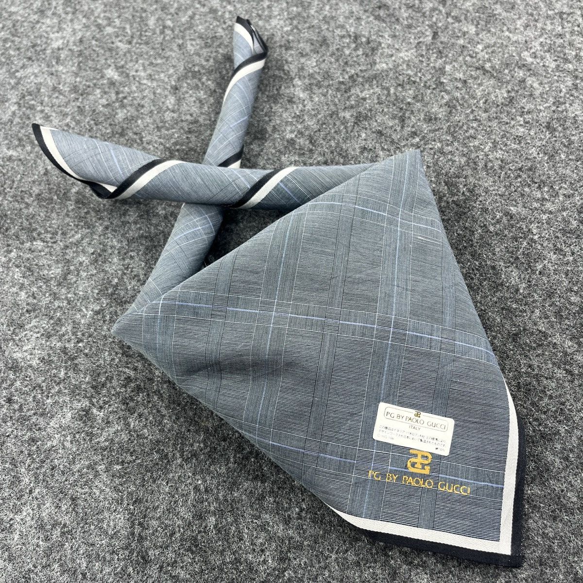 Paolo Gucci × Vintage Paolo Gucci Handkerchief / Bandana / Neckerchief B214 Size ONE SIZE - 3 Thumbnail