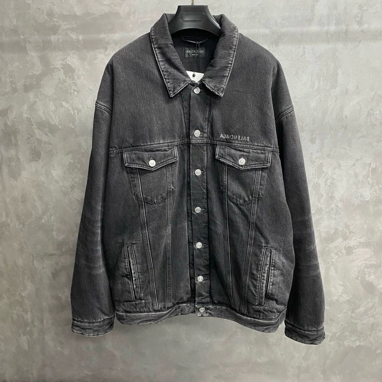 Balenciaga Balenciaga 23 Back Logo Puffer Jacket Size US L / EU 52-54 / 3 - 1 Thumbnail