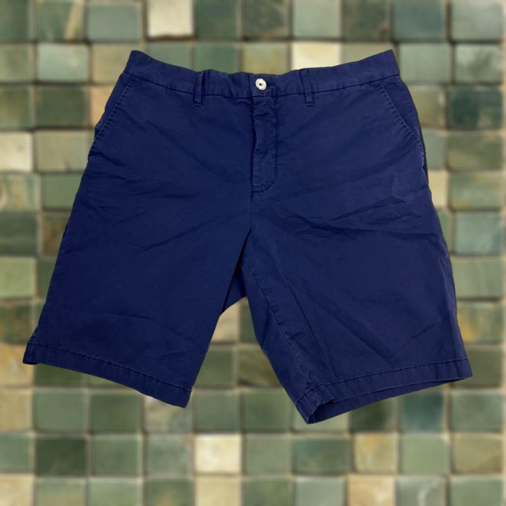 Robert Graham Robert Graham Chino Shorts Men’s 34 Waist Blue Mens Regular 34 Chino Shorts Robert Graham Blue Men’s 34 Waist Size US 34 / EU 50 - 1 Thumbnail