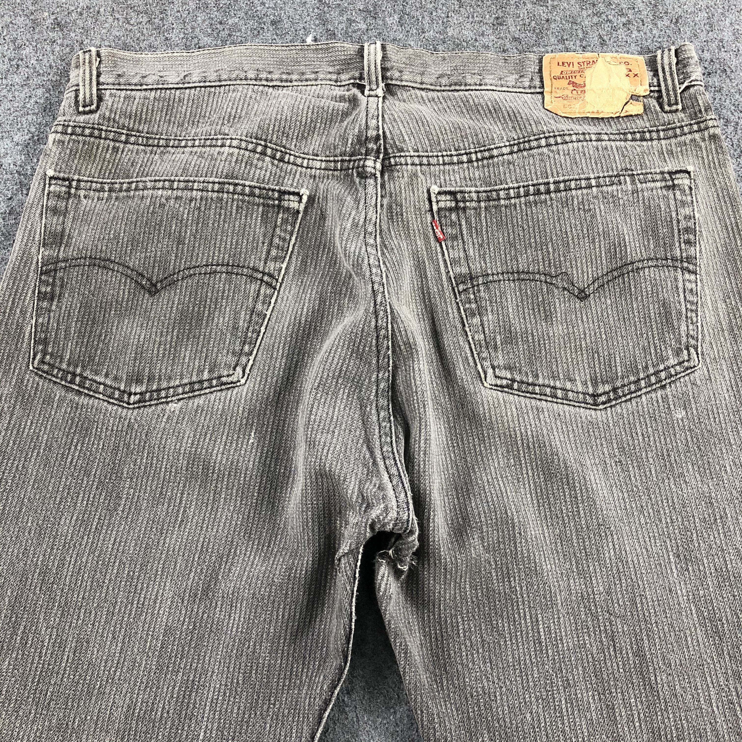 Levi's 90s Vintage Ripped Levis 501 Faded Black Jeans-J1426 Size US 39 - 4 Thumbnail
