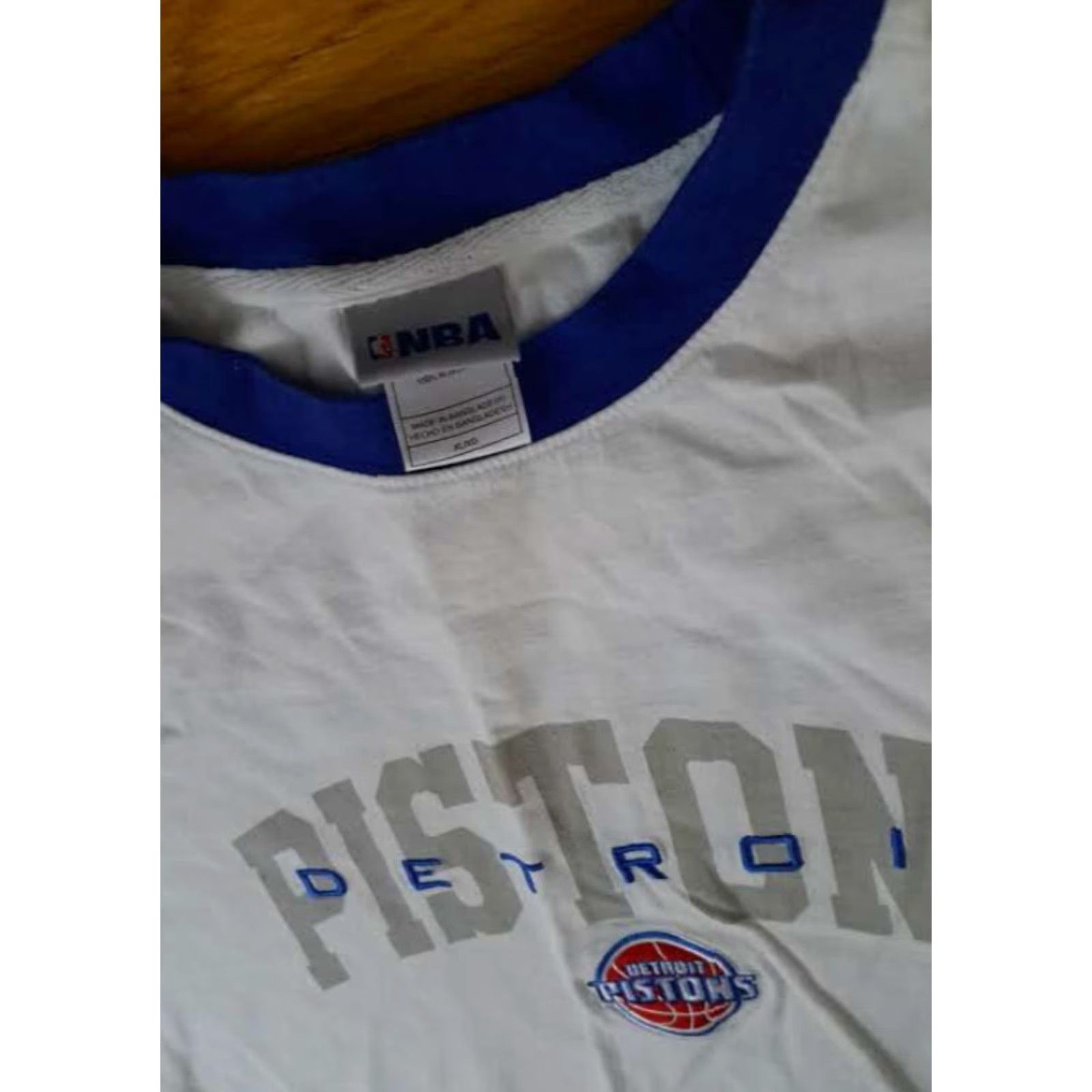 NBA VINTAGE Detroit Pistons Basketball NBA XL Embroidered Ringer T-Shirt Size US XL / EU 56 / 4 - 3 Thumbnail