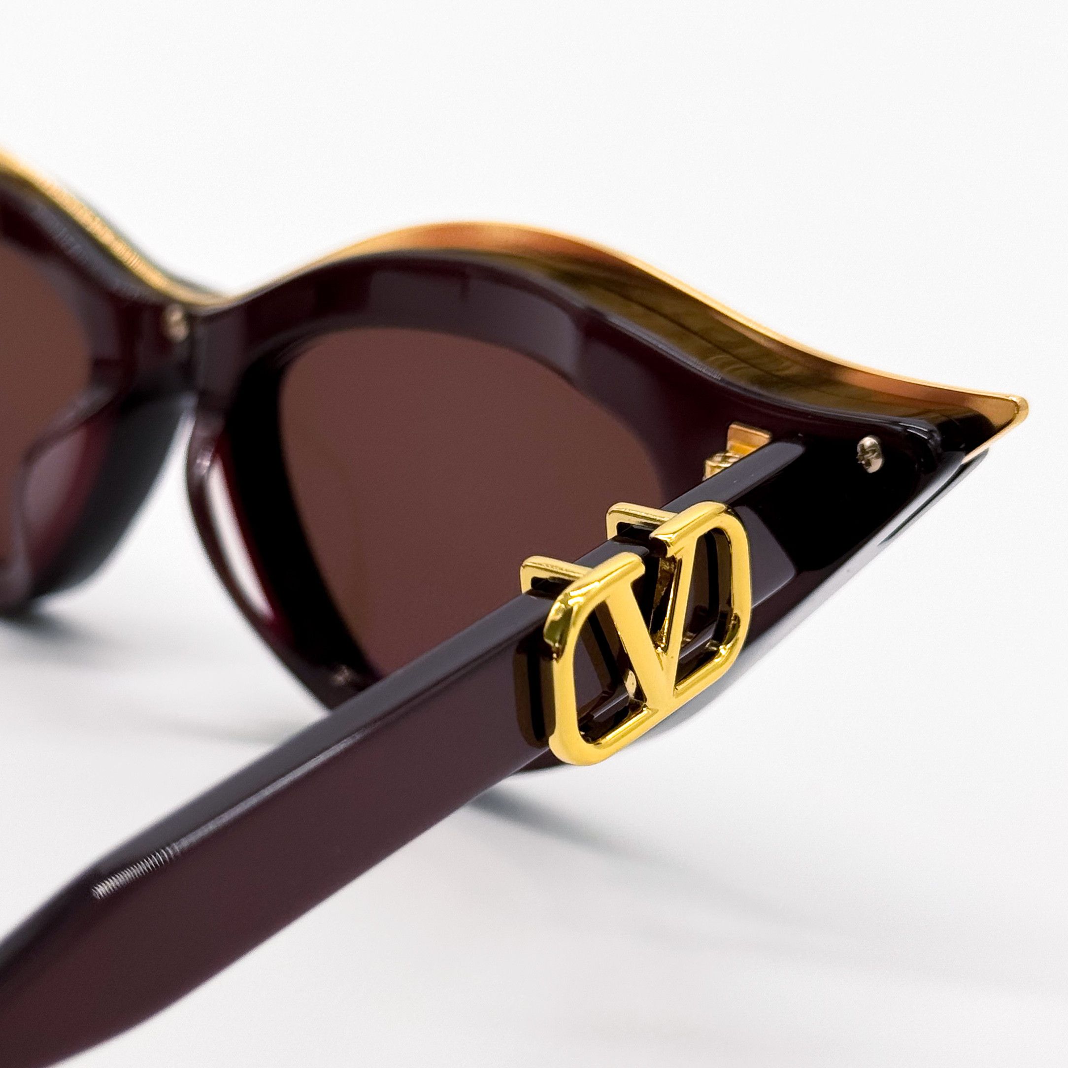 Valentino NEW VALENTINO V-GOLDCUT VLS-114B BORDEAUX CAT EYE SUNGLASSES Size ONE SIZE - 11 Thumbnail