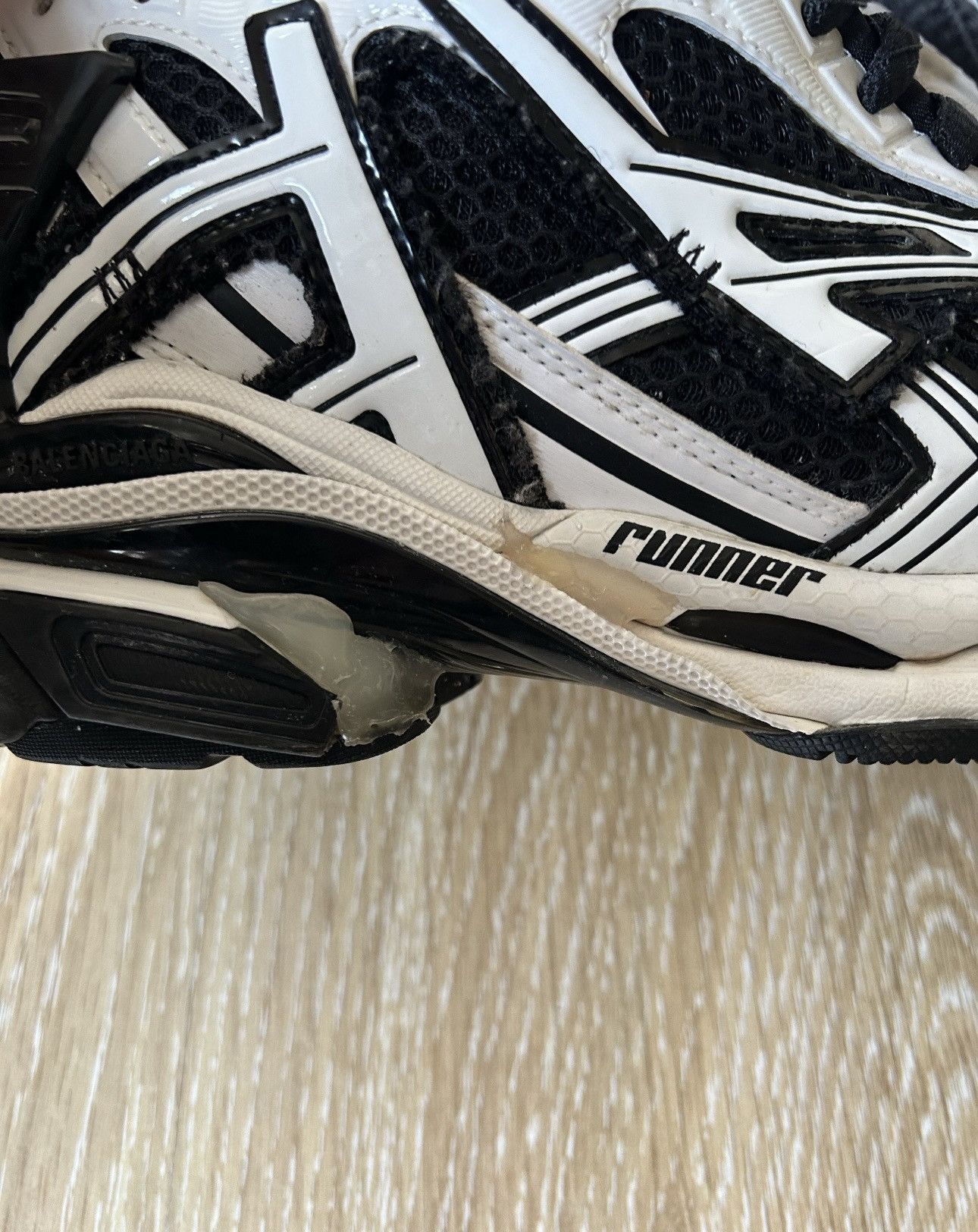 Balenciaga Balenciaga Track Runner Sneakers Black and White Size 38 Size US 6 / EU 39 - 2 Thumbnail