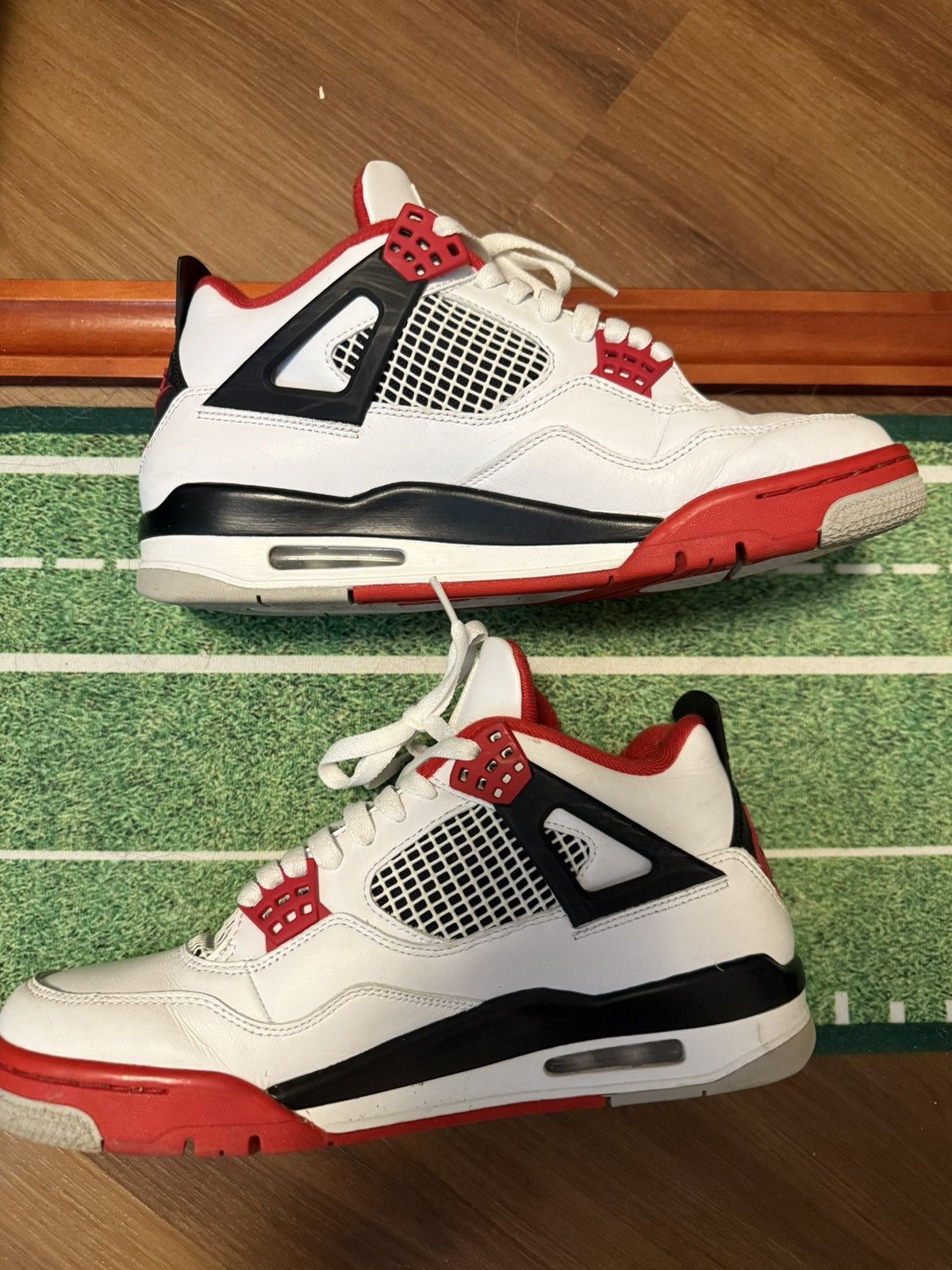Jordan Brand Air jordan 4 retro fire red Size US 10 / EU 43 - 2 Thumbnail