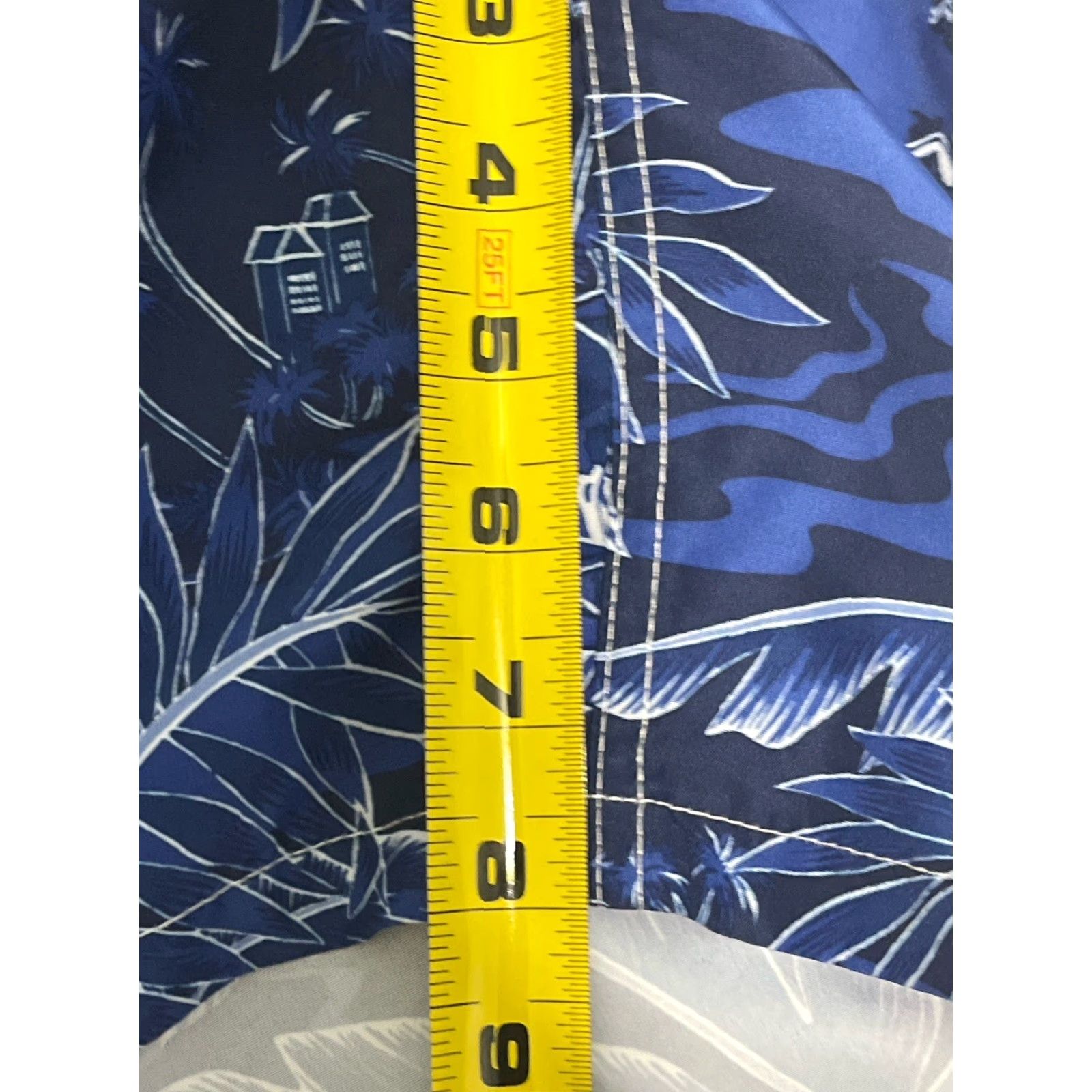 Polo Ralph Lauren Polo Ralph Lauren Kailua Tropical Print Board Shorts Men’s Size Medium Blue Size US M / EU 48-50 / 2 - 6 Thumbnail