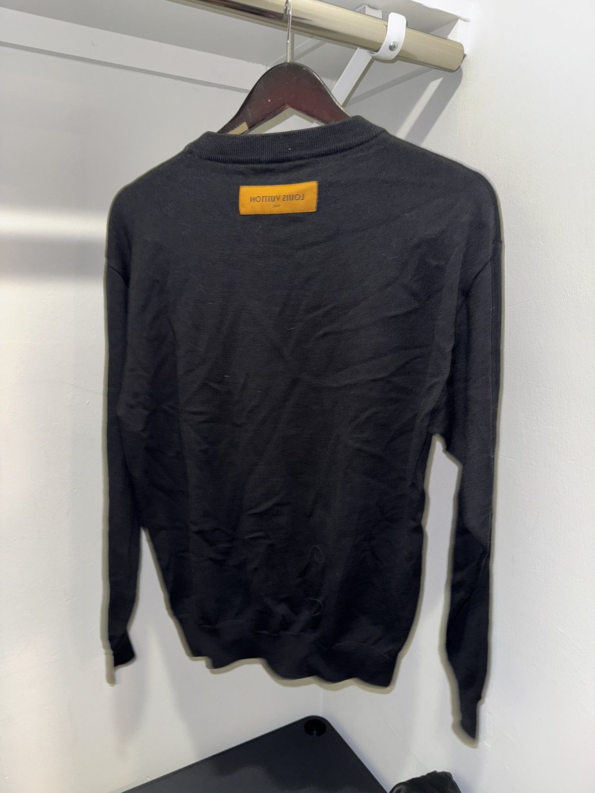 Louis Vuitton Louis vuitton uniform logo patch knit crewneck in black Size US S / EU 44-46 / 1 - 3 Thumbnail